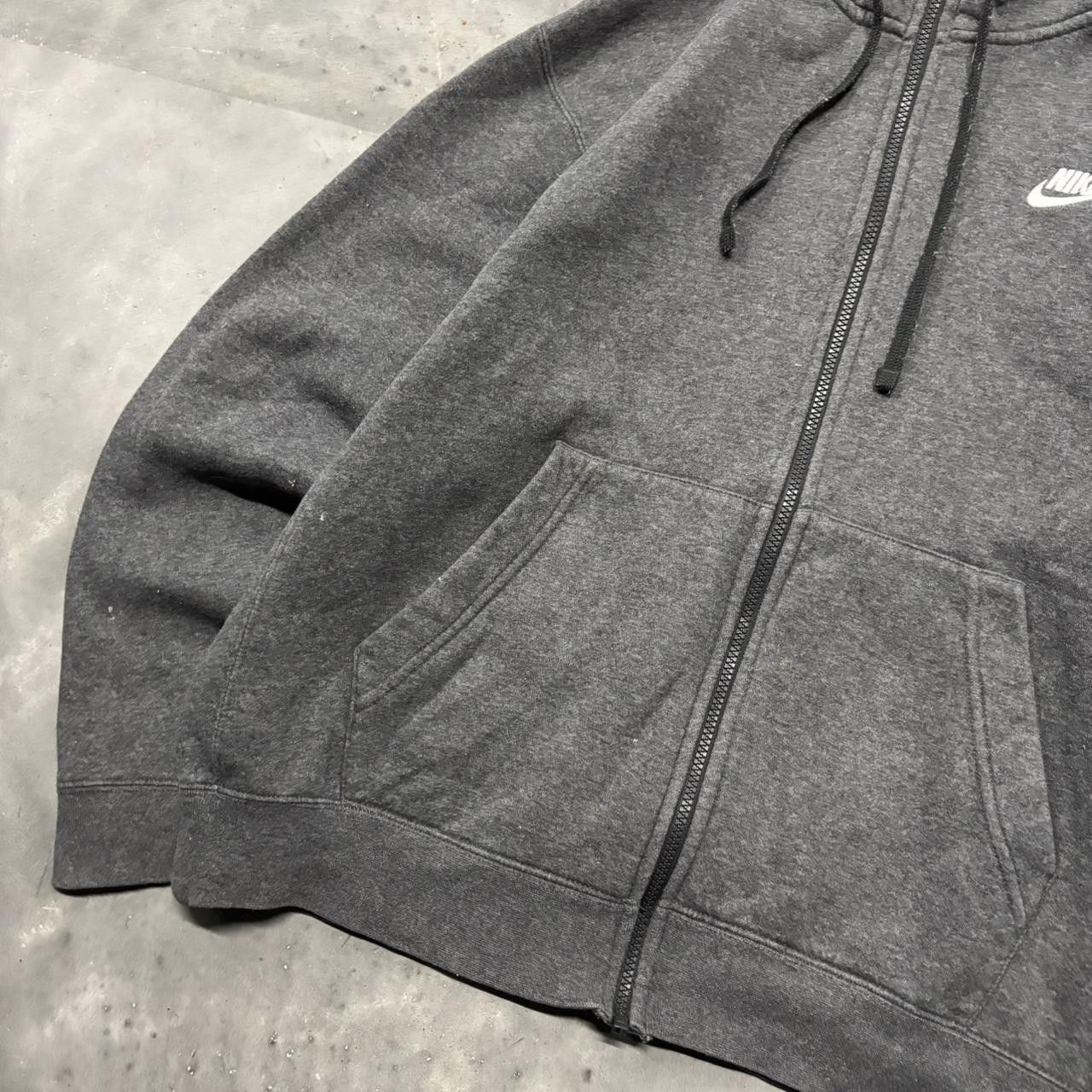 Nike × Vintage Crazy Vintage Y2K/2000s Grey Nike Streetwear Essential Zip Up Hoodie! Size US M / EU 48-50 / 2 - 3 Thumbnail