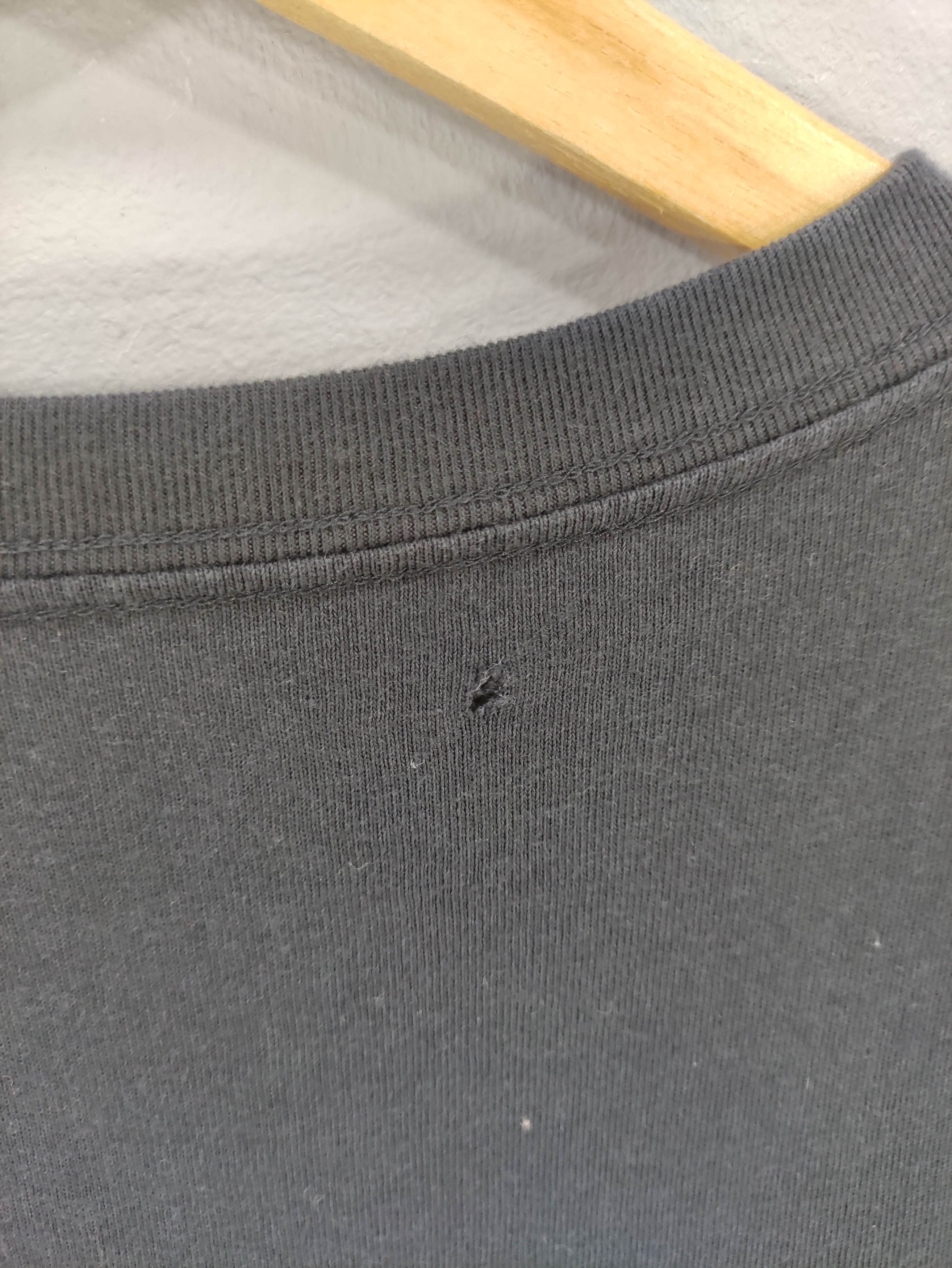 Uniqlo Vintage Keith Hearing Uniqlo Long Sleeve Tshirt Size US L / EU 52-54 / 3 - 7 Thumbnail