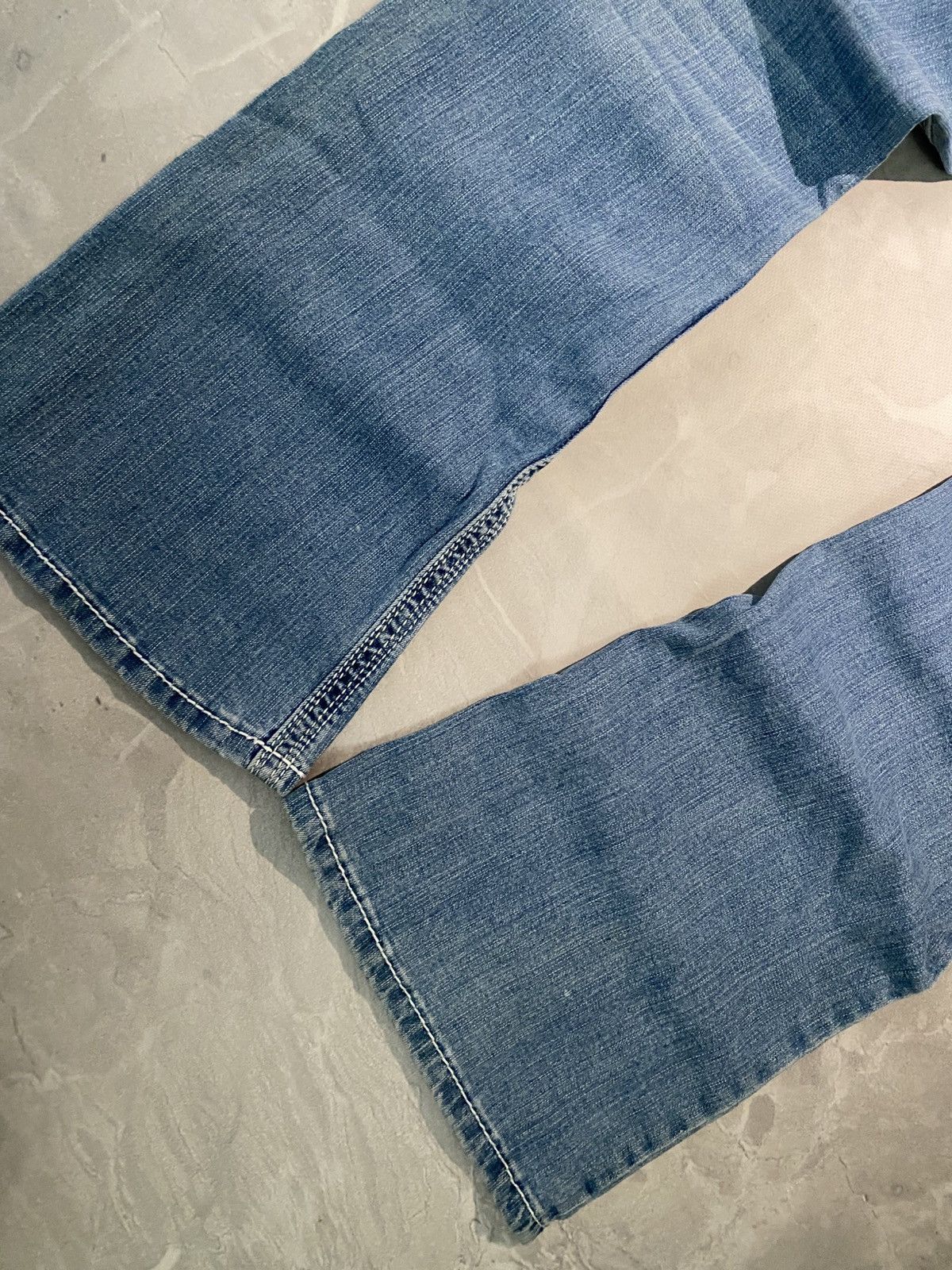 Japanese Brand Rare Avan Baggy Flared Distressed Jean / Glamour Style Size US 37 - 8 Thumbnail