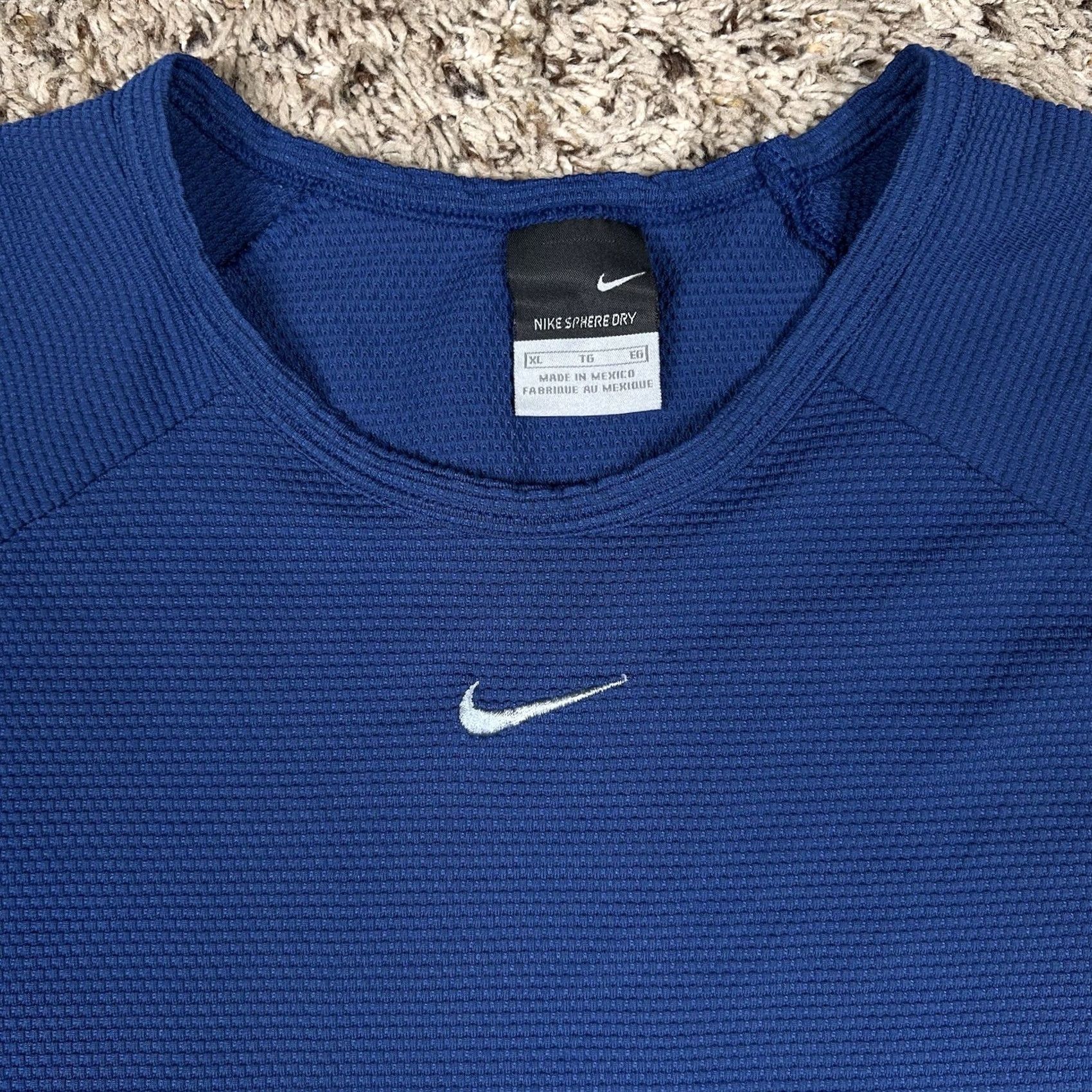 Nike VINTAGE Nike Athletic Tank Top T-Shirt XL Blue Embroidered Center Swoosh Y2K Mens Size US XL / EU 56 / 4 - 5 Thumbnail