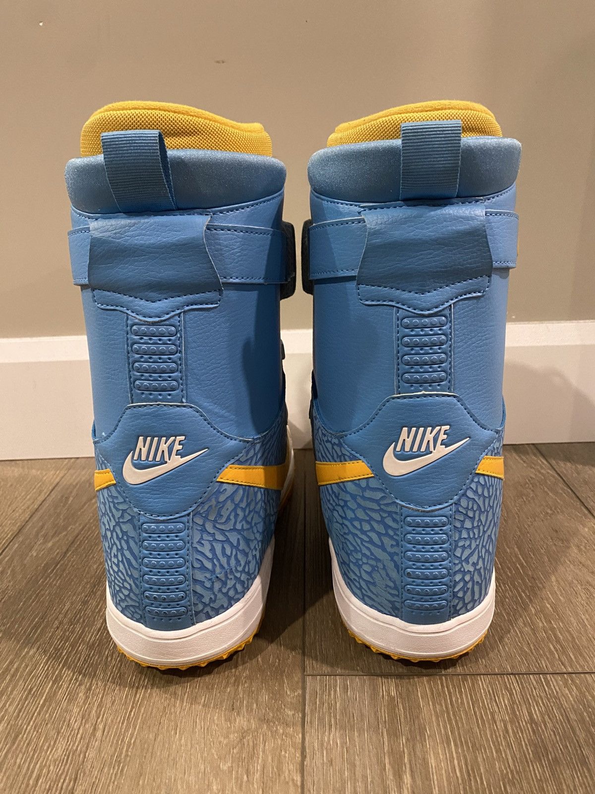 Nike Nike Zoom Force 1 Snowboard Boots White / Yellow / Blue Size US 8 / EU 41 - 8 Thumbnail