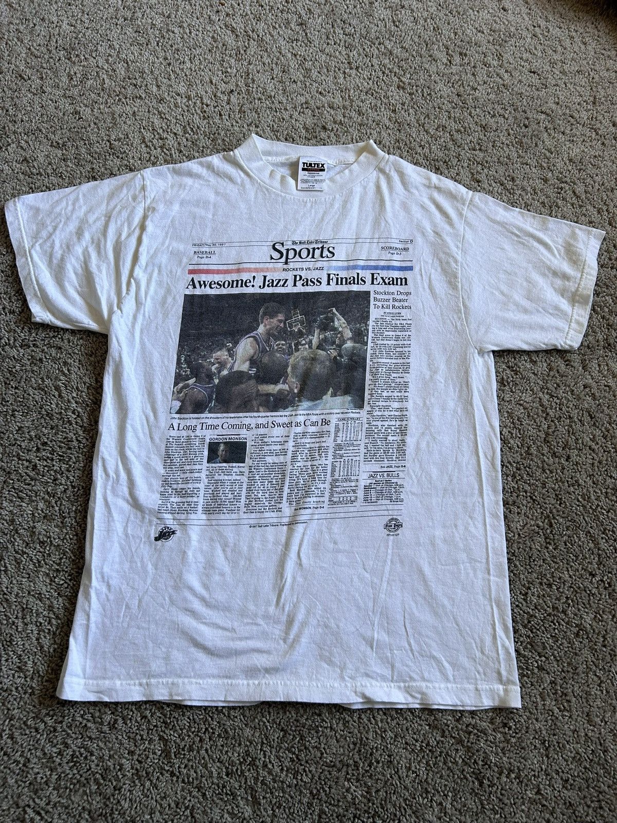 Tultex Vintage Utah Jazz NBA Finals Bound Newspaper Tee Size US L / EU 52-54 / 3 - 1 Thumbnail