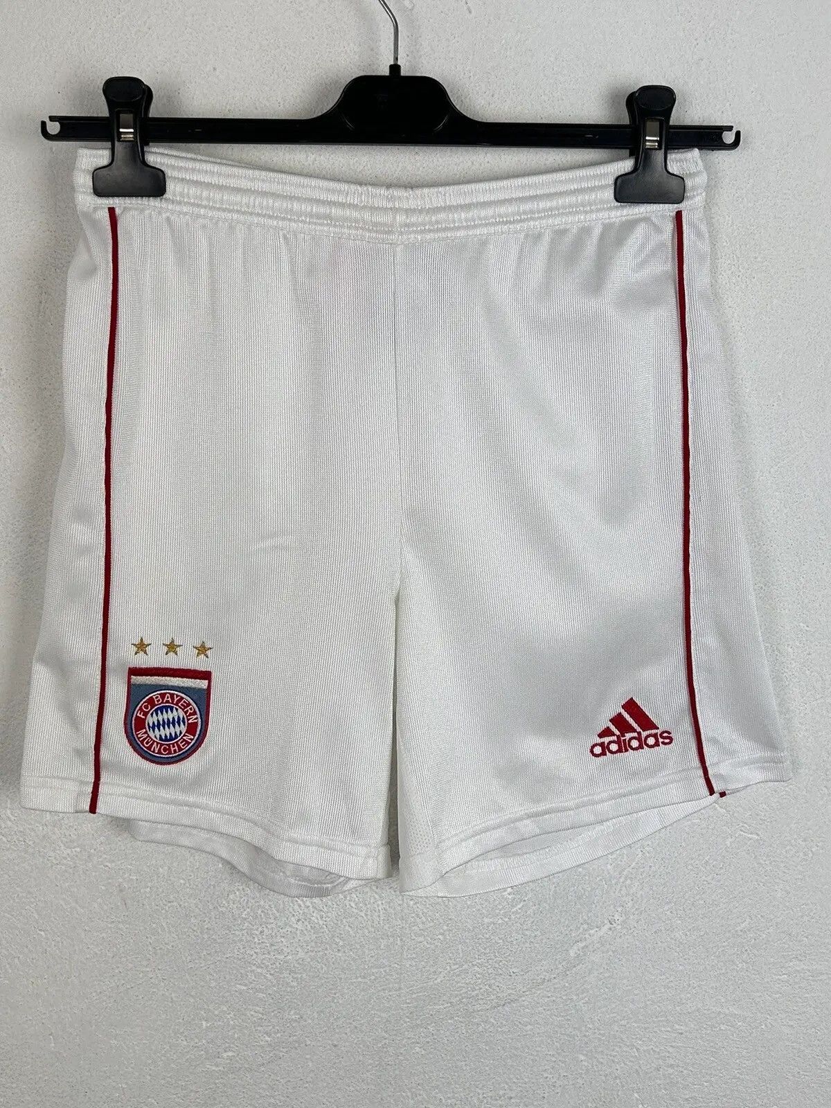 Adidas 00s Vintage Adidas x FC Bayern Munchen 2005/06 Home Shorts Size US 28 / EU 44 - 1 Thumbnail