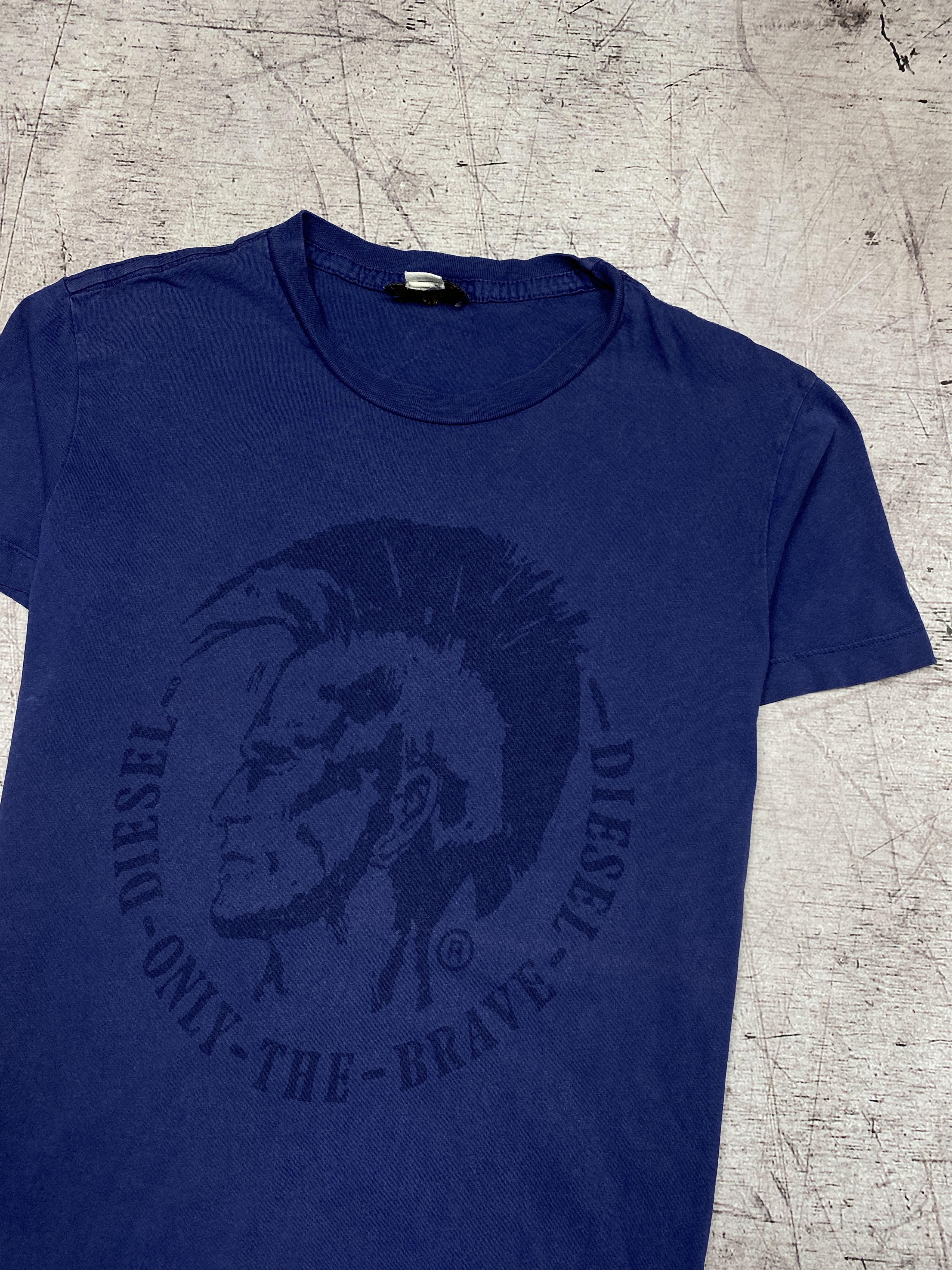 Diesel × Vintage Diesel Vintage Mens Big Logo Punk T-Shirt Size US S / EU 44-46 / 1 - 2 Thumbnail