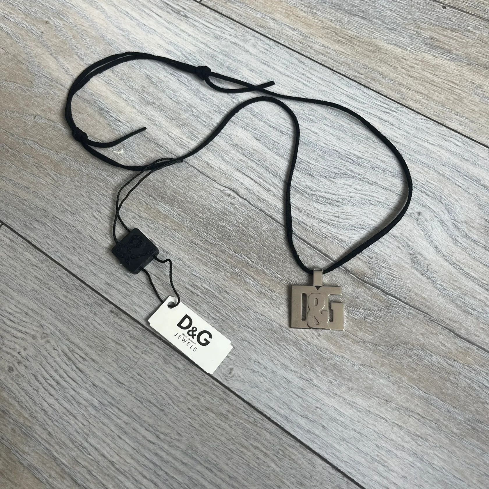 Dolce & Gabbana Dolce & Gabbana 2000's Overlap Logo Necklace Size ONE SIZE - 1 Thumbnail