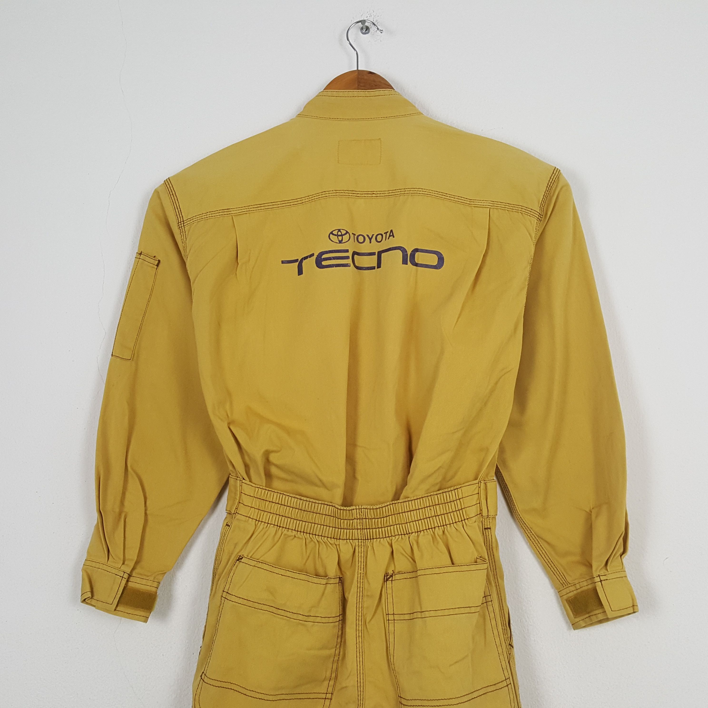 Formula 1 Vintage Toyota Tecno Japan Motorsport Coverall C300N10 Size US S / EU 44-46 / 1 - 2 Thumbnail