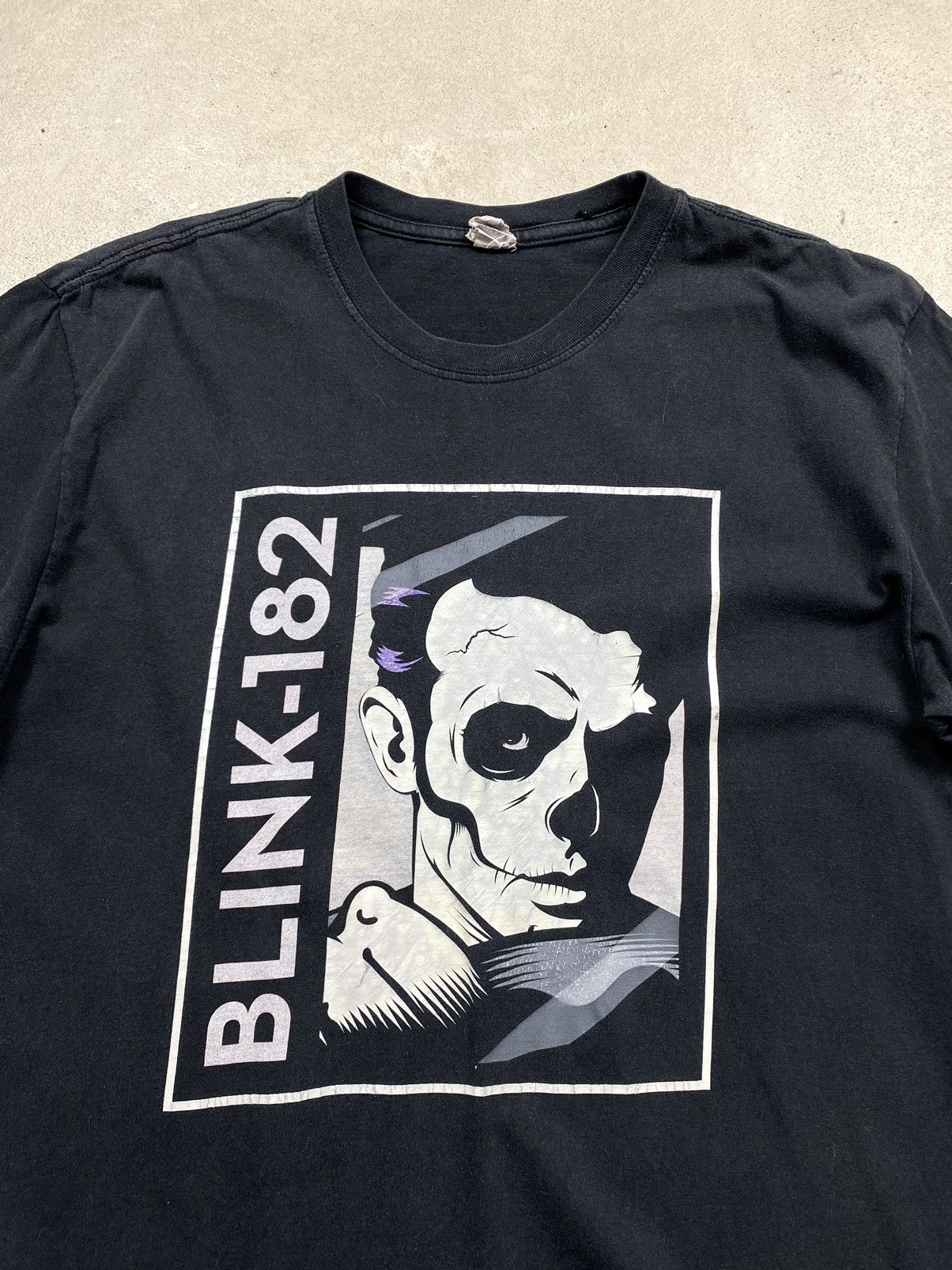 Band Tees Phosphorus Glowing Blink-182 2017 Tour T Shirt (Green Day) Size US XL / EU 56 / 4 - 5 Thumbnail