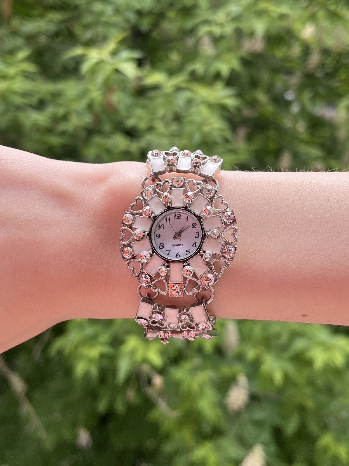 Jewelry × Vintage Elegant Women’s Watch with Swarovski Crystals Bracelet Size ONE SIZE - 2 Thumbnail