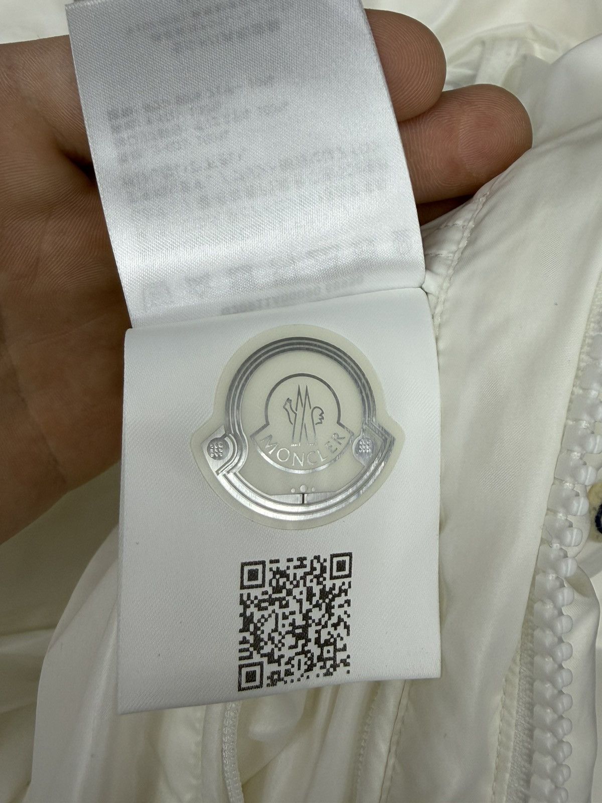 Moncler Size M/2 - Moncler Dincer Giubbotto Puffer White Size US M / EU 48-50 / 2 - 17 Thumbnail