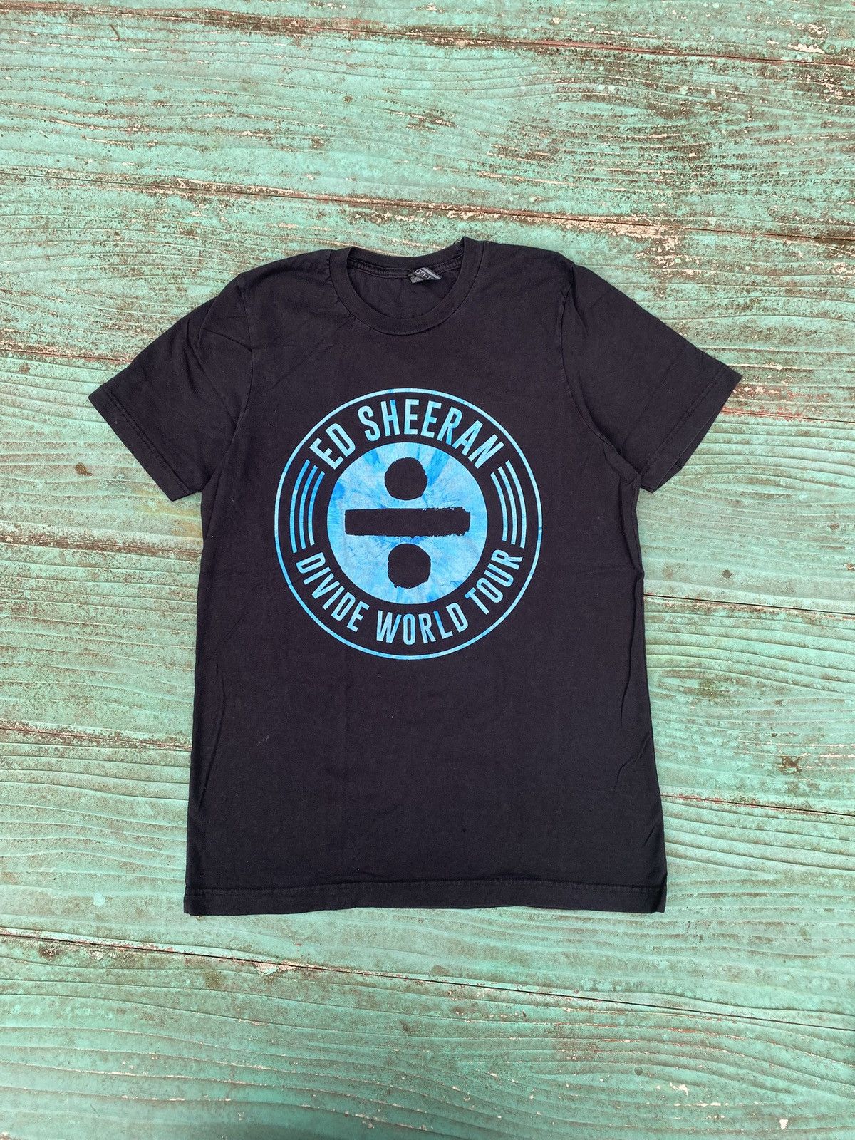 Other Ed sheeran divide world tour Size US L / EU 52-54 / 3 - 2 Thumbnail