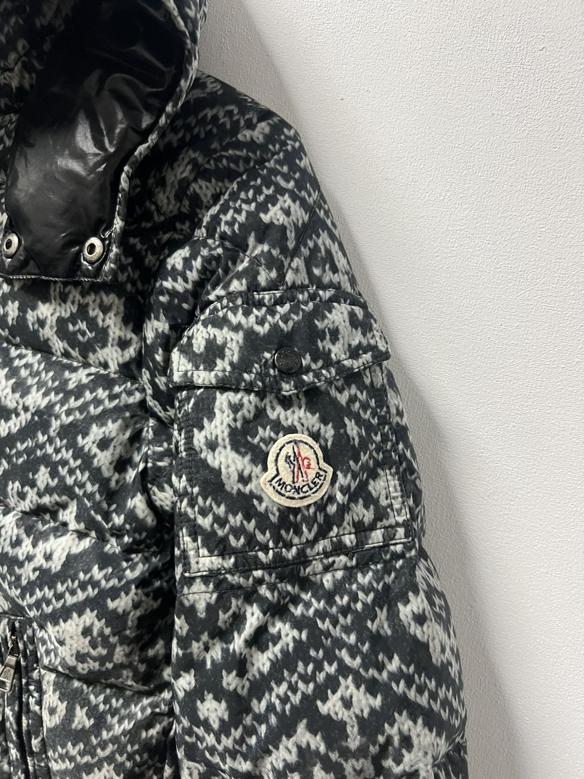 Moncler Vintage Moncler Puffer Jacket Luxury Size US XS / EU 42 / 0 - 5 Thumbnail