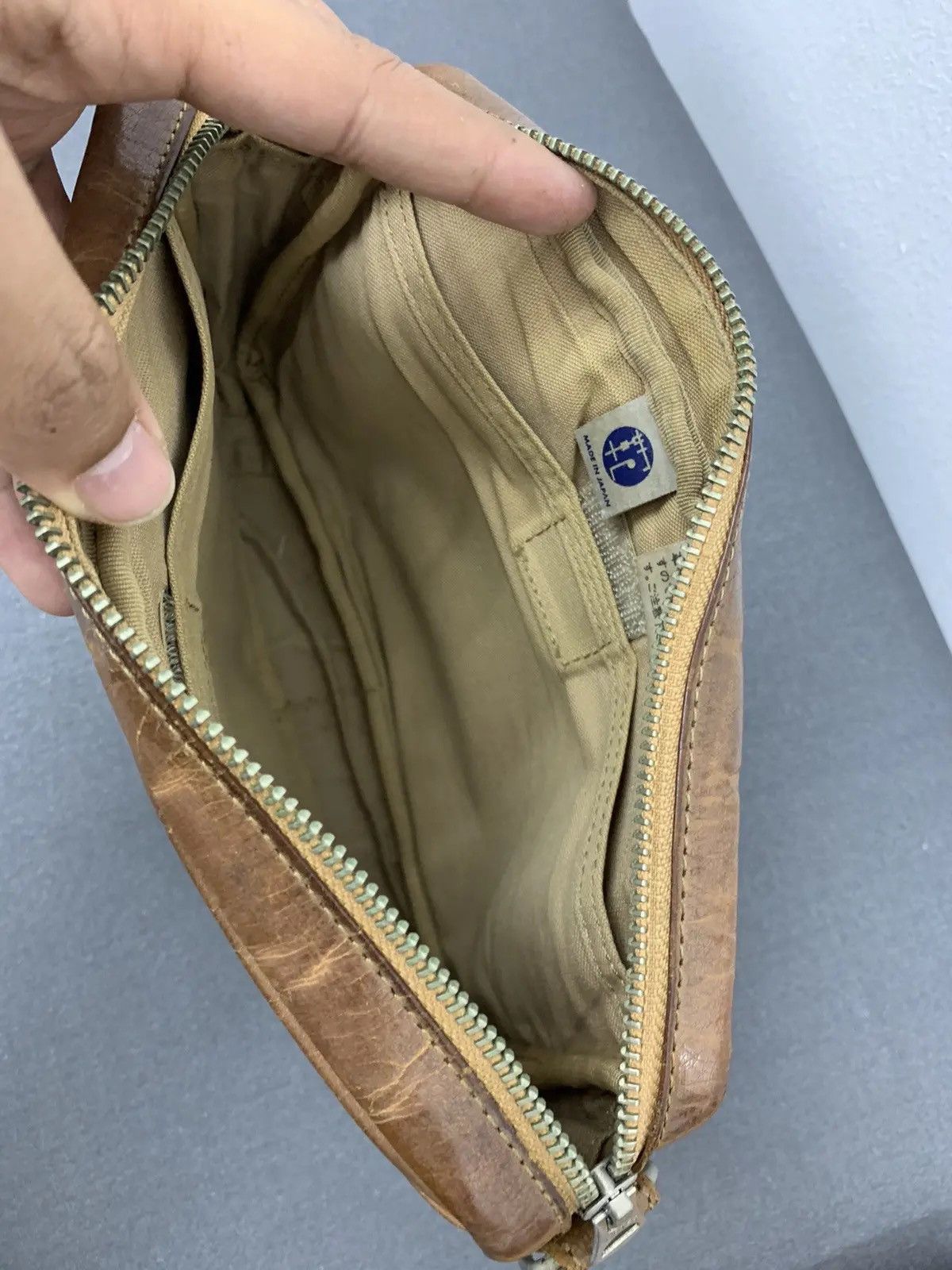 Porter Vintage Porter Leather Sling Bag Clutch Bag Size ONE SIZE - 7 Thumbnail