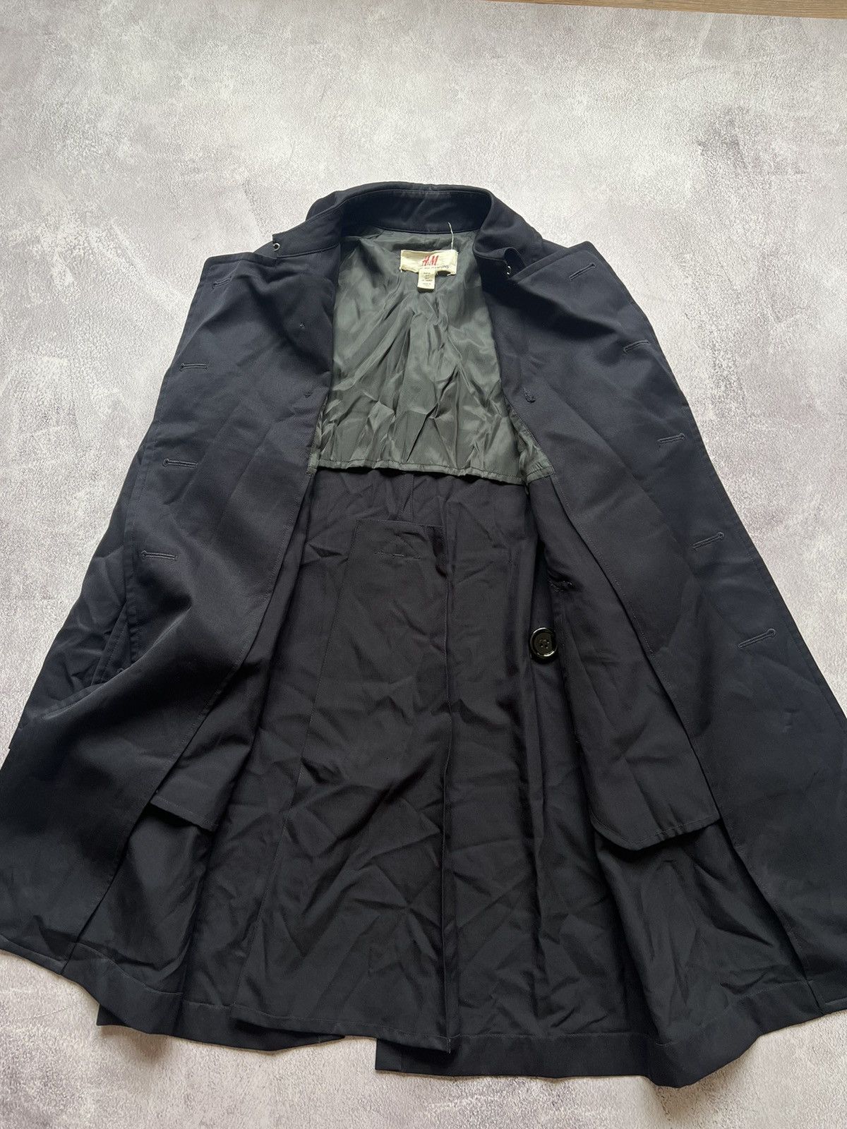 Comme des Garcons × H&M × Vintage Comme des Garcons CDG x H&M Trench Coat Women’s Size: XS Size XS / US 0-2 / IT 36-38 - 8 Thumbnail