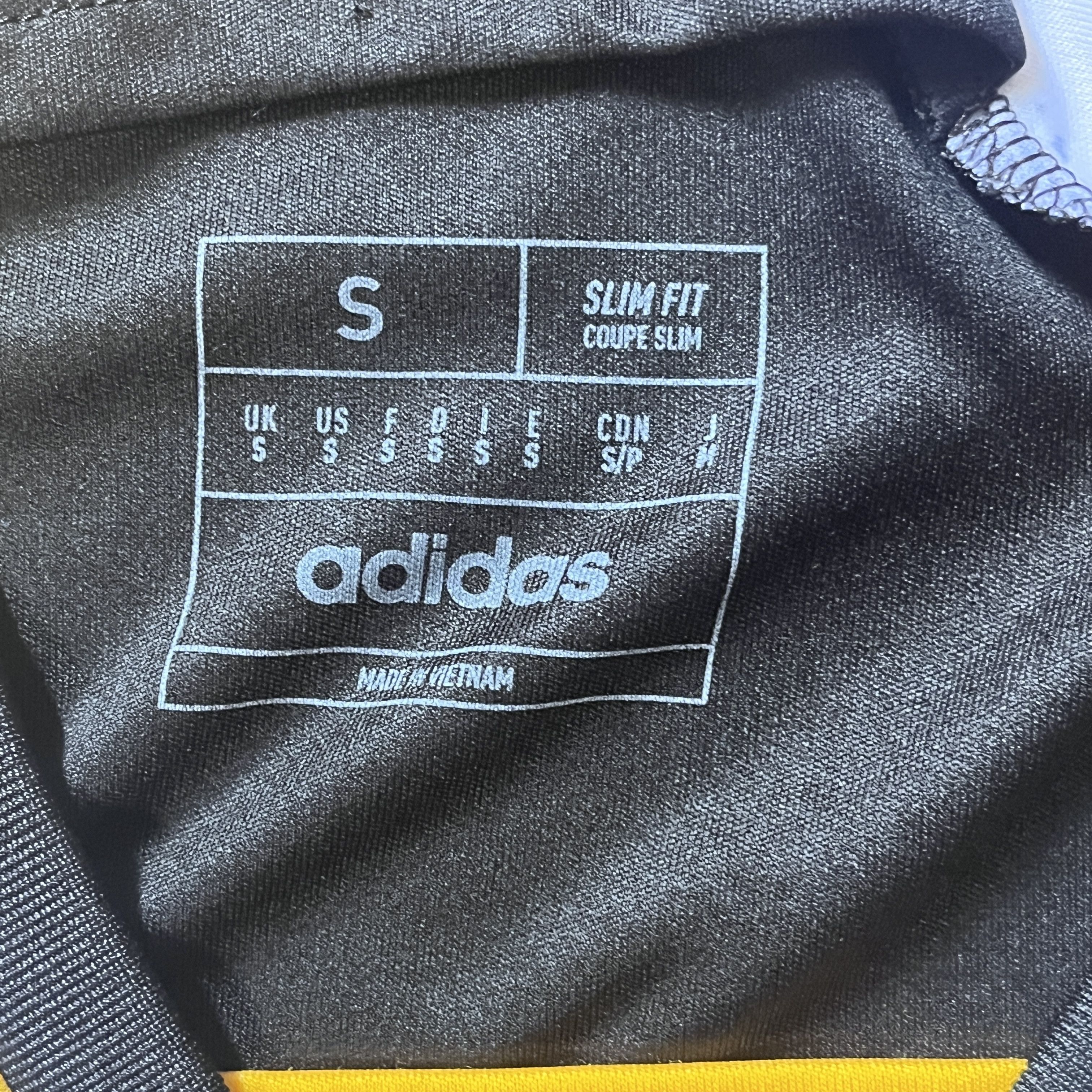 Adidas Adidas Juventus Zebra Jersey 23 24 S Size US S / EU 44-46 / 1 - 4 Thumbnail