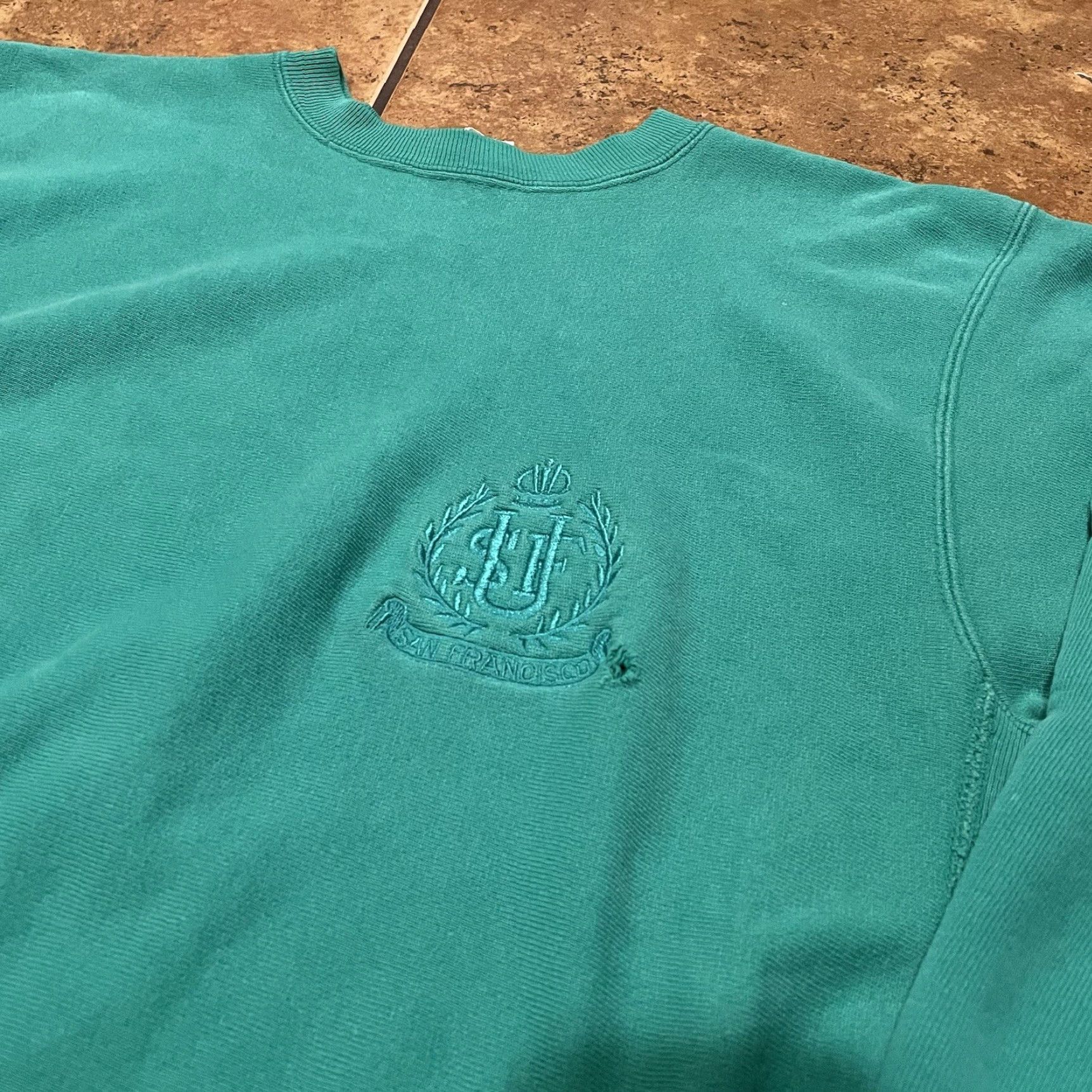 Champion VINTAGE Champion Sweatshirt Crewneck Unisex Adults 90s Turquoise Large Wide Weave Reverse Weave Size US L / EU 52-54 / 3 - 3 Thumbnail