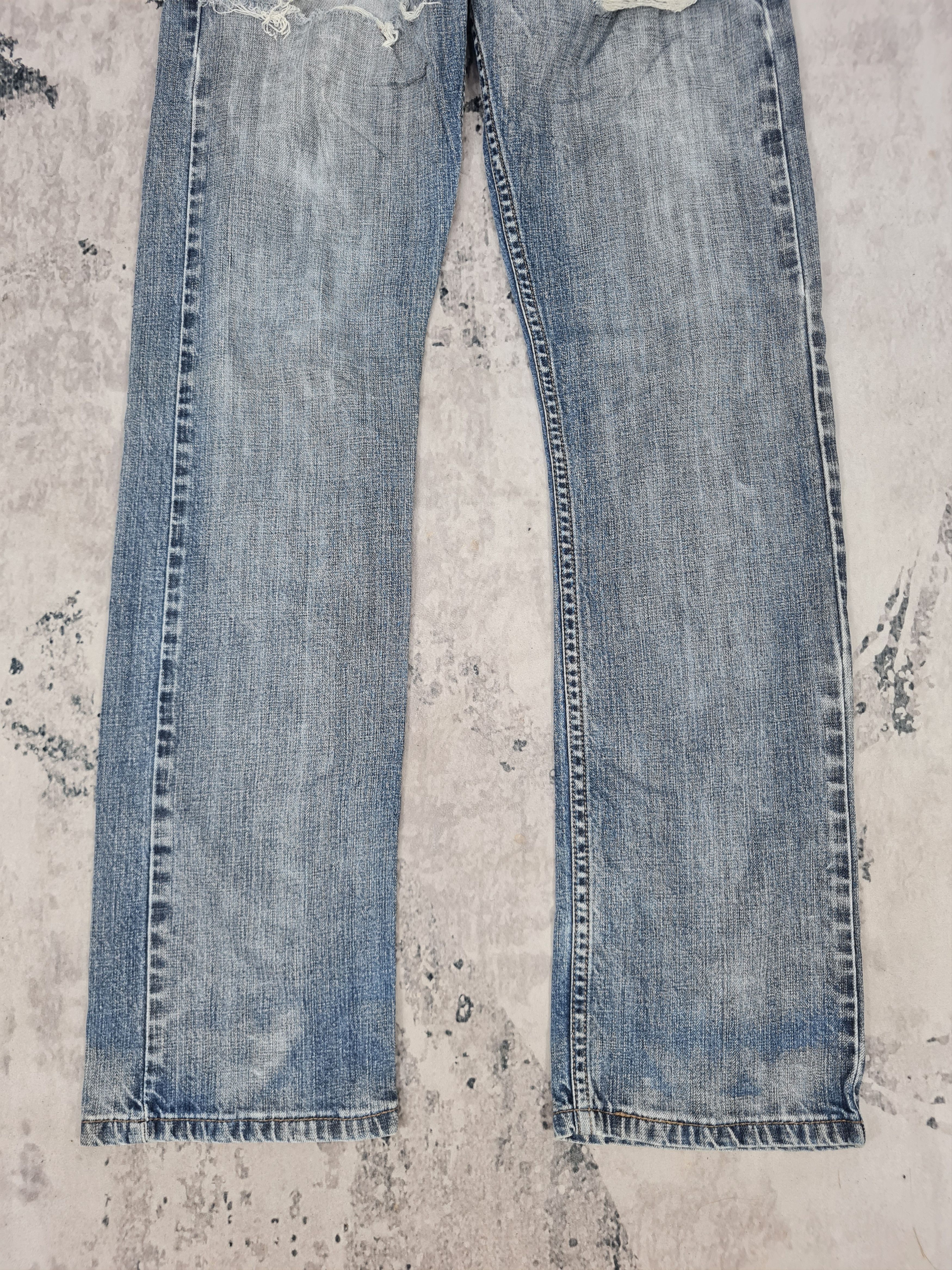 Levi's Vtg LEVIS 514 Distressed Ripped Slim Jeans L0365 Size 33X34 Size US 33 - 3 Thumbnail