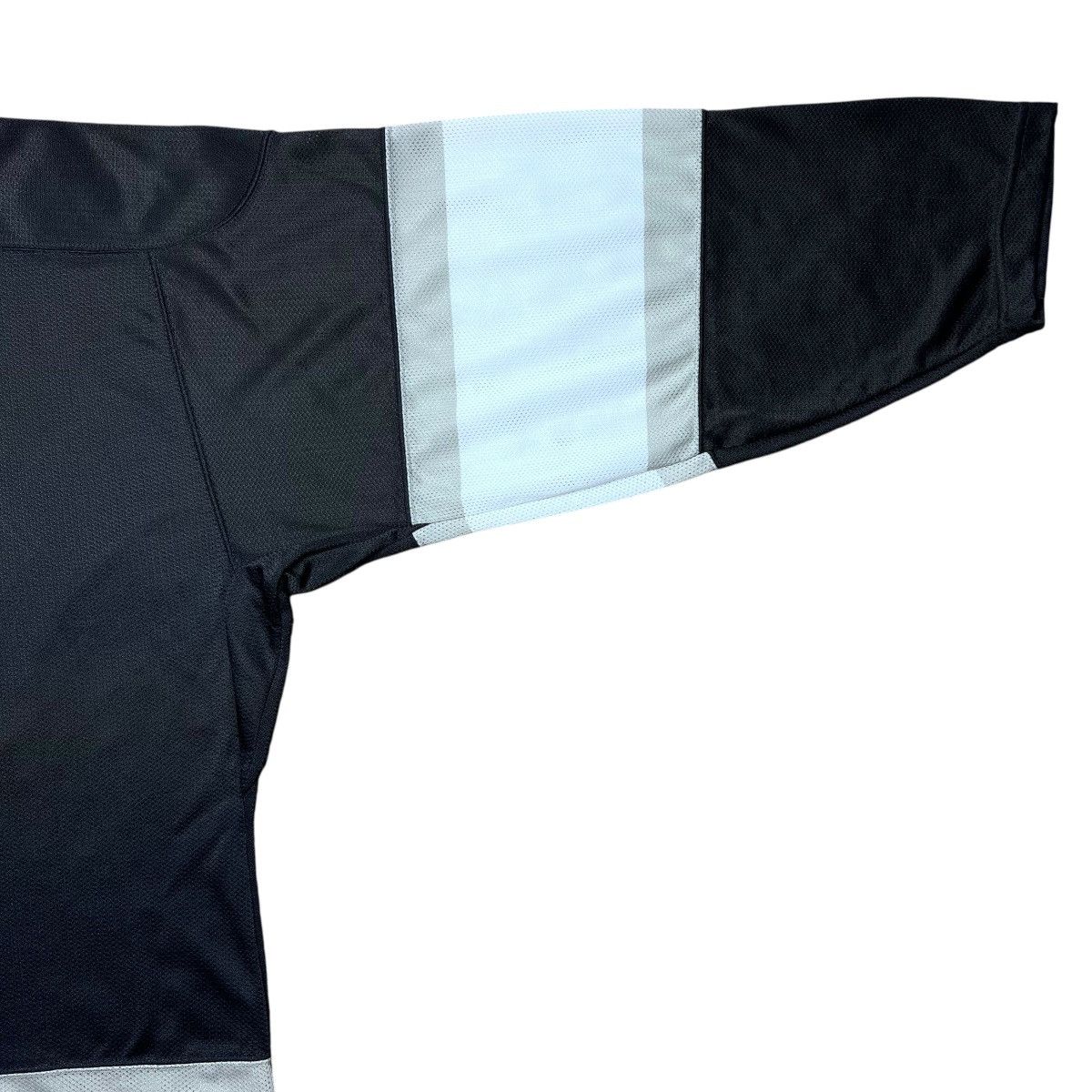 Starter 1990s NHL Los Angeles Kings Starter Black Spell Out Jersey Size US L / EU 52-54 / 3 - 11 Thumbnail