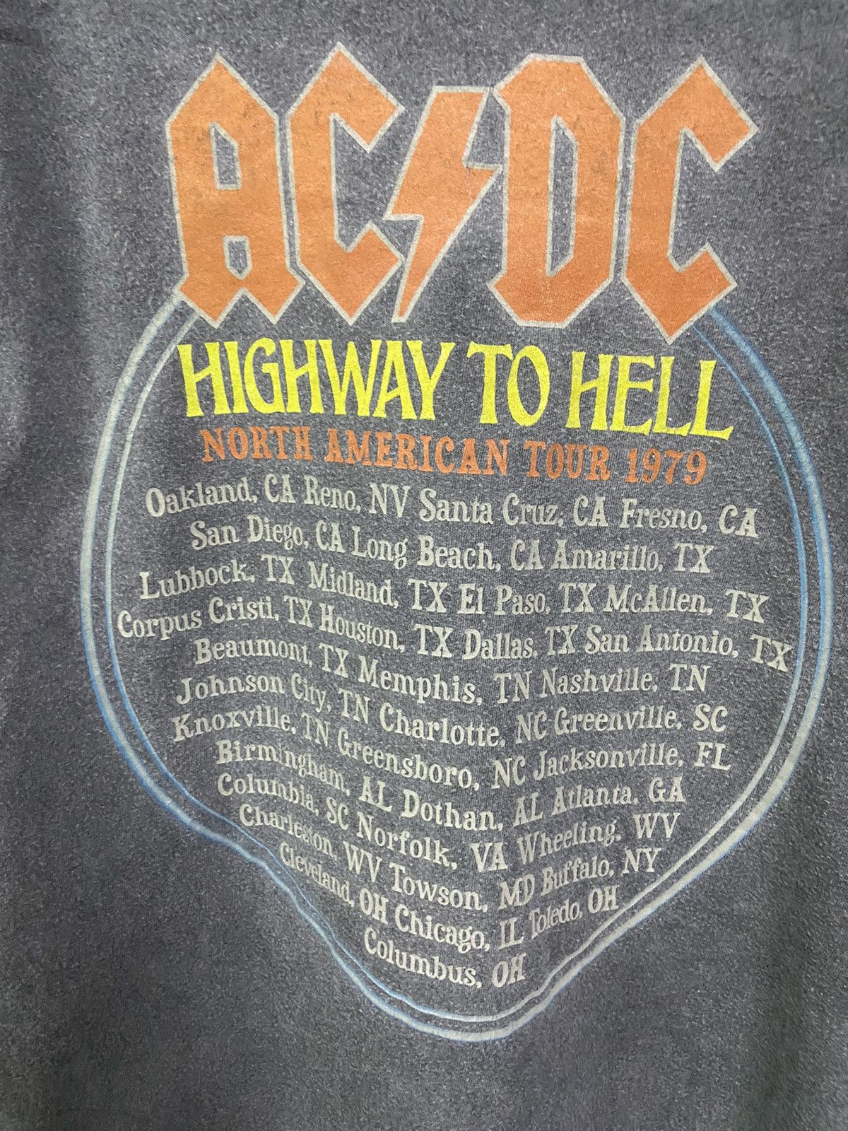 AC/DC × Band Tees × Vintage Vintage AC/DC T-shirt Highway To He’ll Tour 79 Crew Y2K 90s Size US L / EU 52-54 / 3 - 7 Thumbnail
