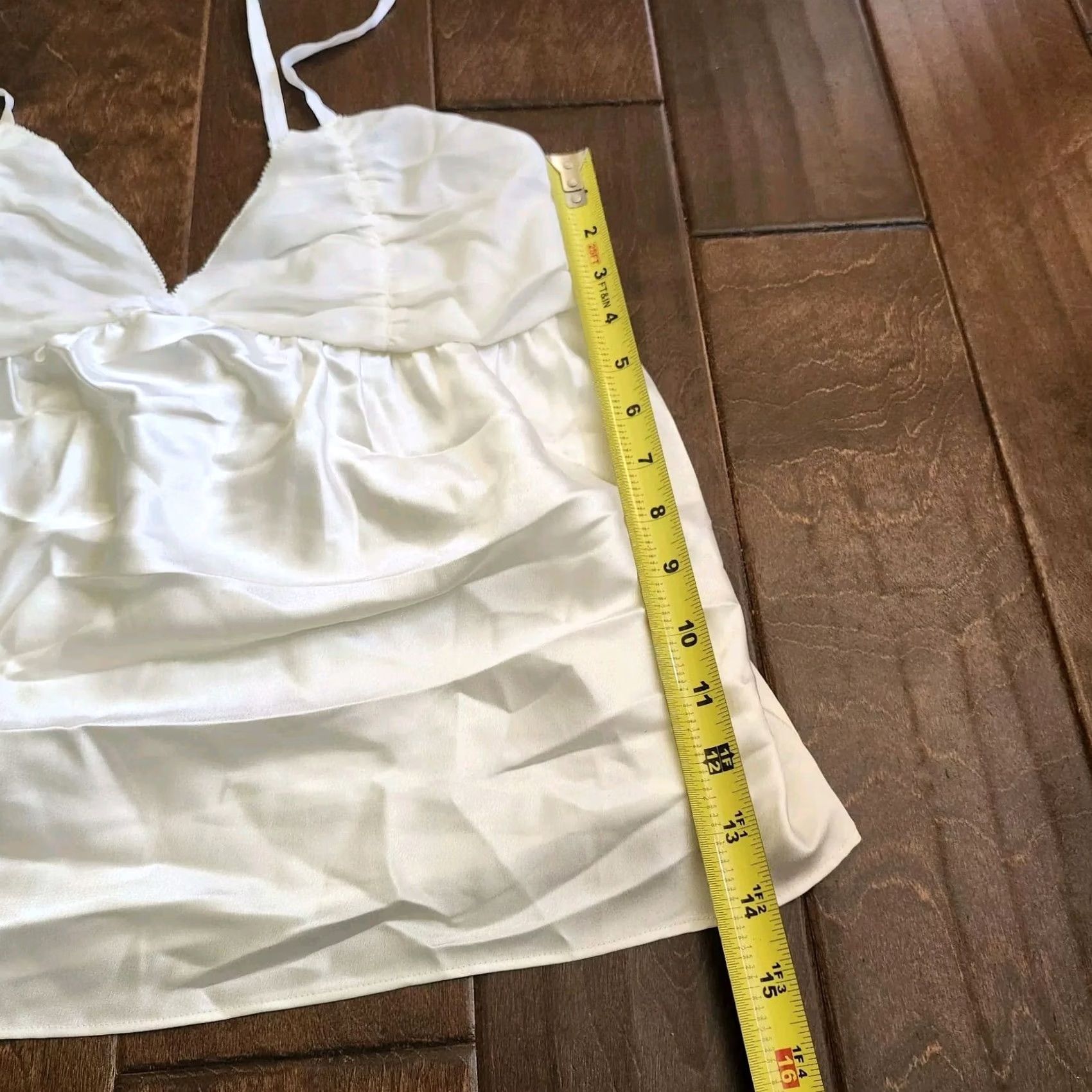 Vintage Vera Wang Women's Junior White Top - Size M Tank Sleeveless Casual Travel Juniors Teens Regular Shirt Size M / US 6-8 / IT 42-44 - 6 Thumbnail