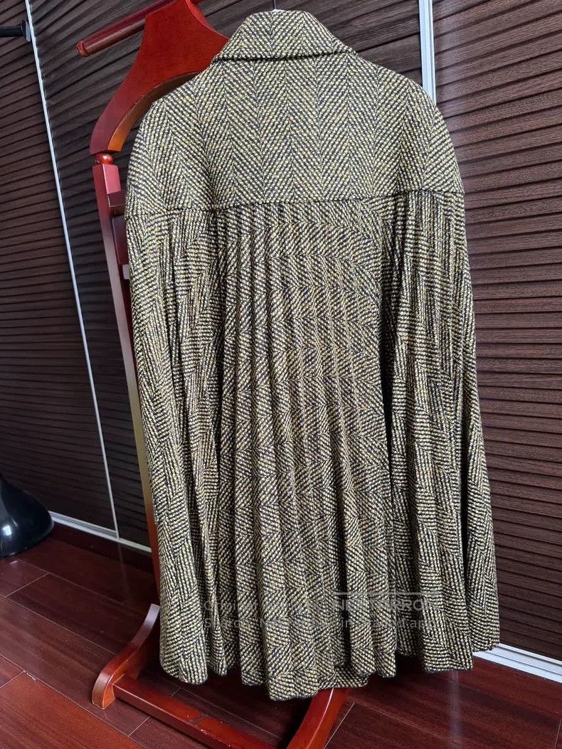 Valentino Valentino Classic double-breasted wool cape coat Size M / US 6-8 / IT 42-44 - 3 Thumbnail
