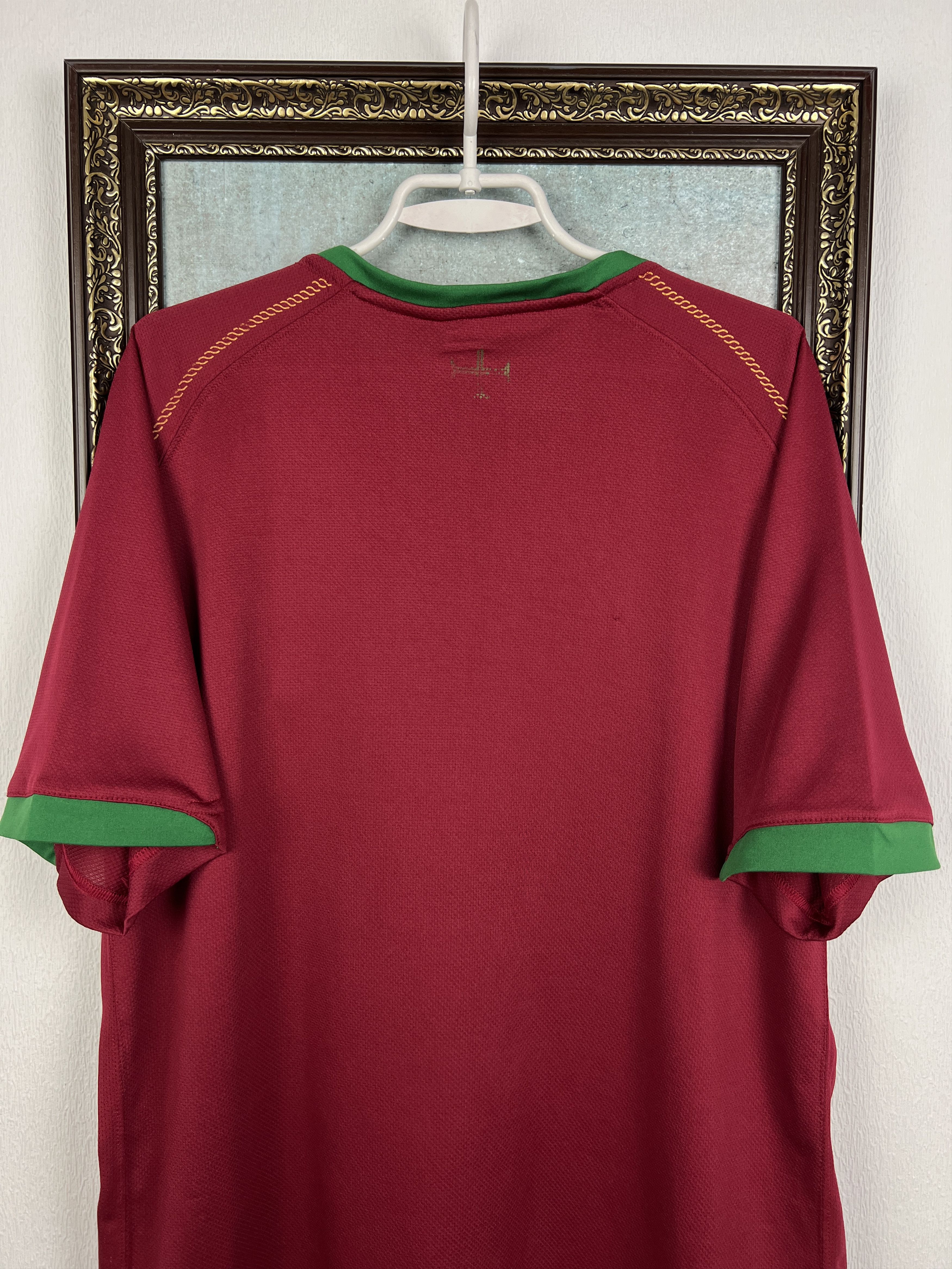 Nike Portugal Home football shirt Soccer Jersey Trikot National Size US XL / EU 56 / 4 - 9 Thumbnail