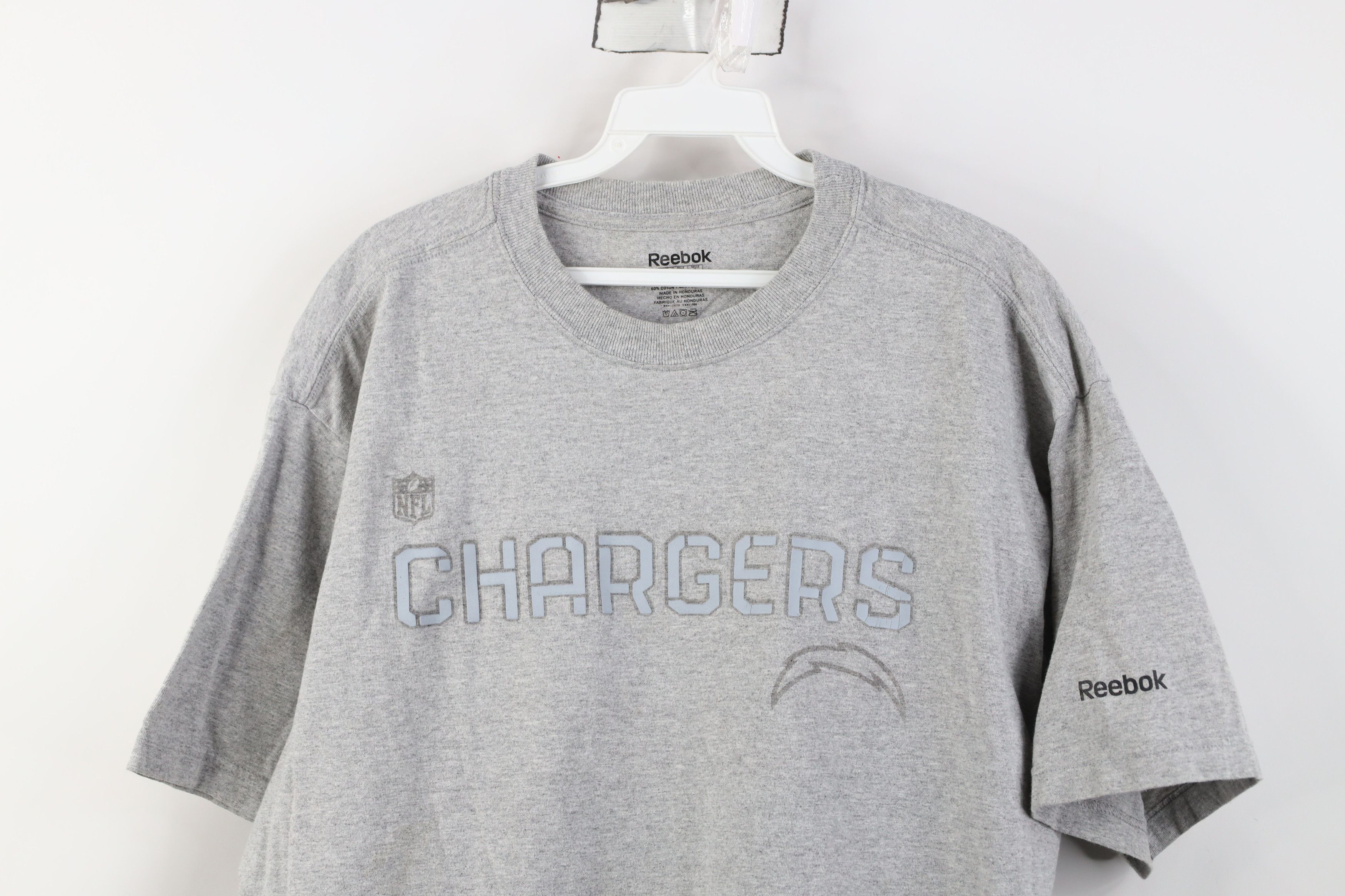 Reebok Vintage Y2K Reebok Los Angeles Chargers Football T-Shirt Size US L / EU 52-54 / 3 - 2 Thumbnail
