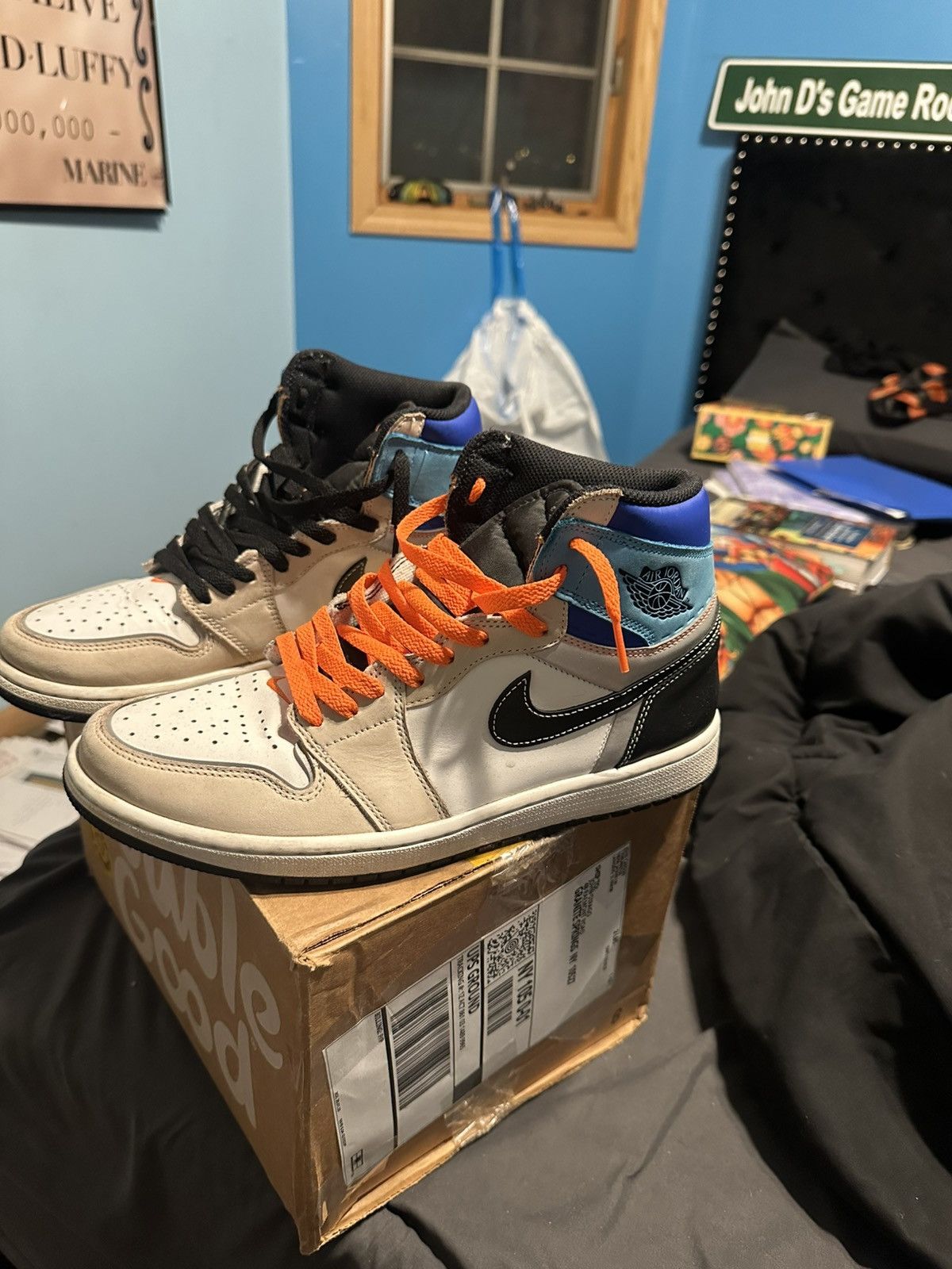 Jordan Brand High top Jordan 1s Size US 10 / EU 43 - 3 Thumbnail