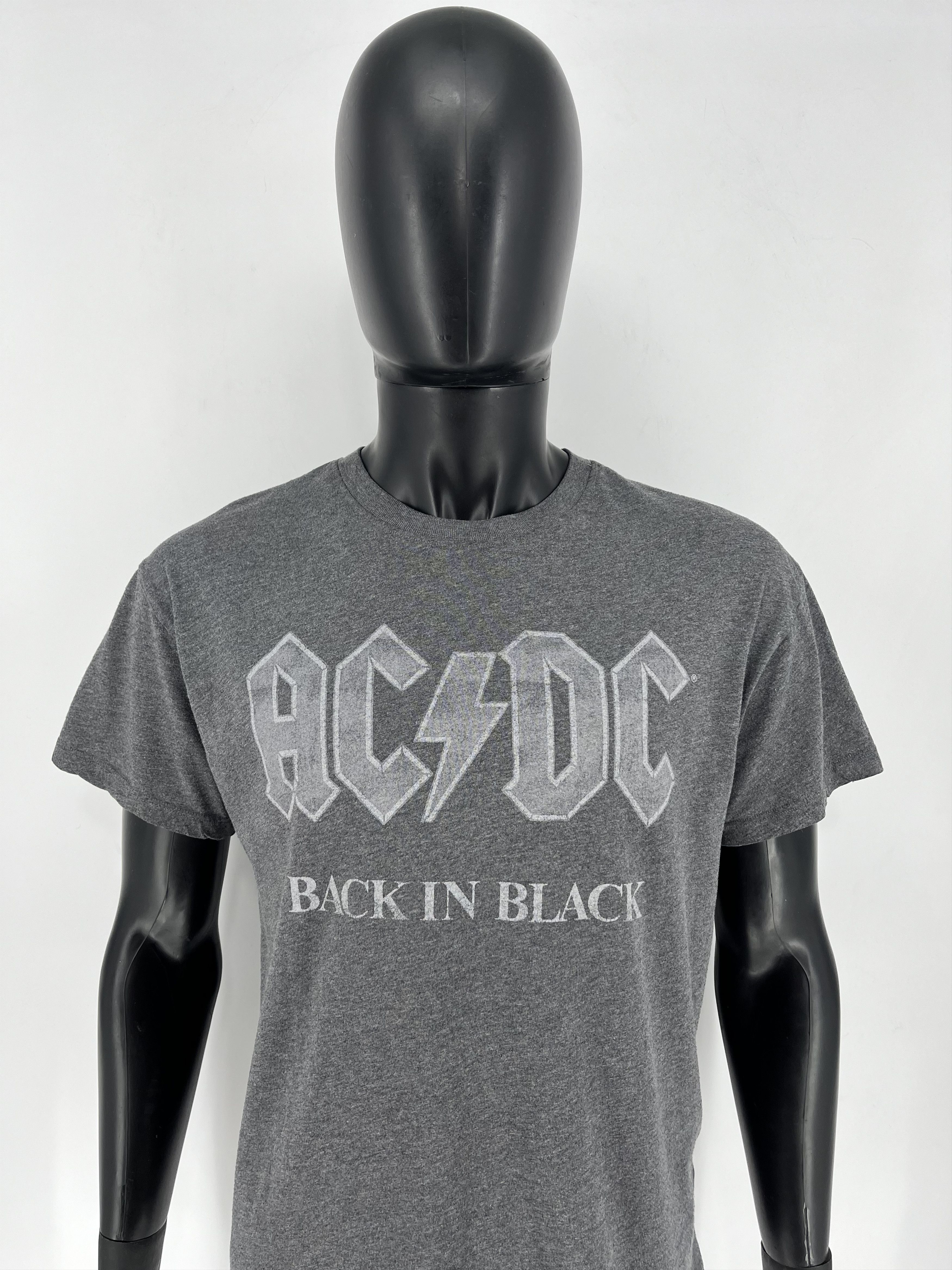 Band Tees × Vintage Vintage Y2K ACDC "Back in Black" T-Shirt Rock Band Size XL Size US M / EU 48-50 / 2 - 1 Thumbnail