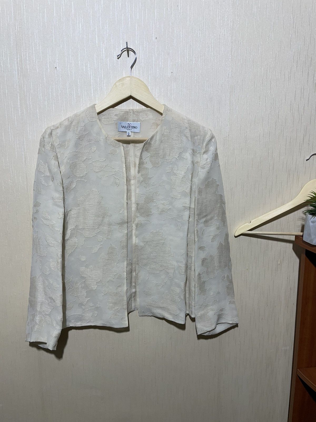 Valentino Valentino miss V vintage shirt Size S / US 4 / IT 40 - 1 Thumbnail