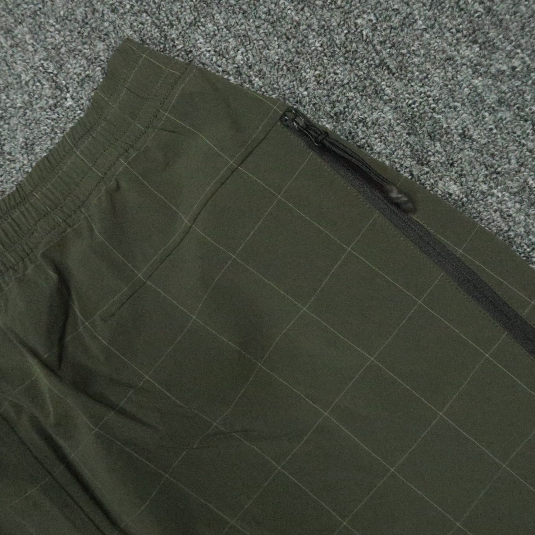 Nike Nike Pants Men Large Tall Green Tech Repel Pack Woven Cargo Zip Pocket NWT Size US 33 - 7 Thumbnail