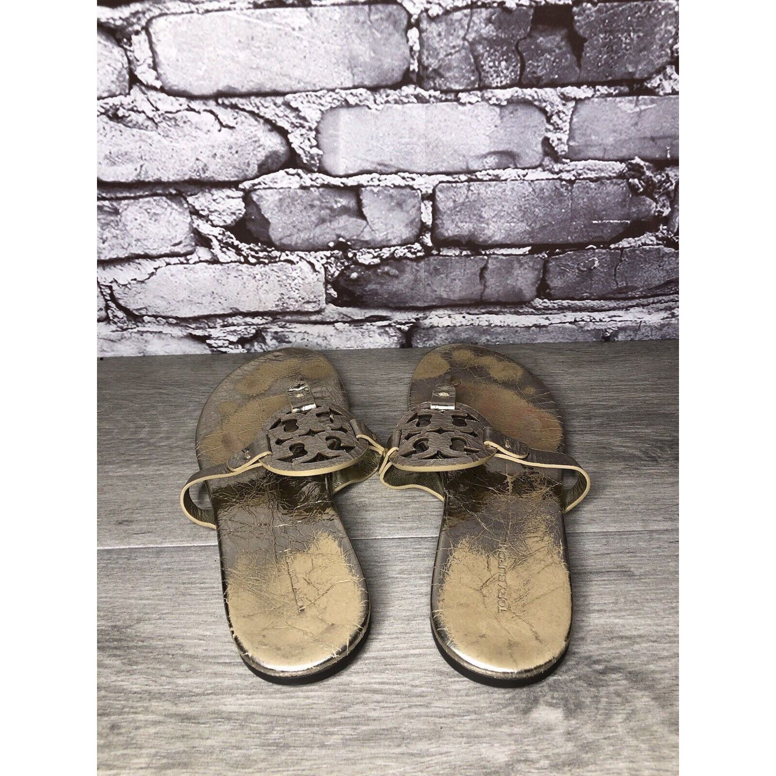 Tory Burch TORY BURCH Silver Leather Badge Logo Thong Flats Sandals Wom Size US 10 / IT 40 - 4 Thumbnail