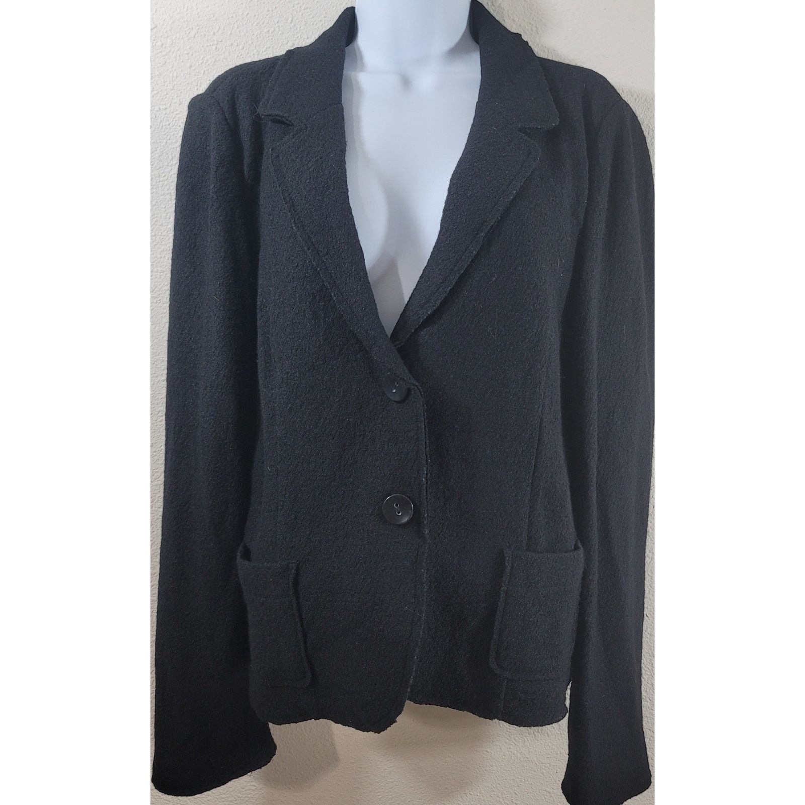 Other J. Jill Black Notched Collar 2 Button Closure Blazer Medium Size M / US 6-8 / IT 42-44 - 1 Thumbnail