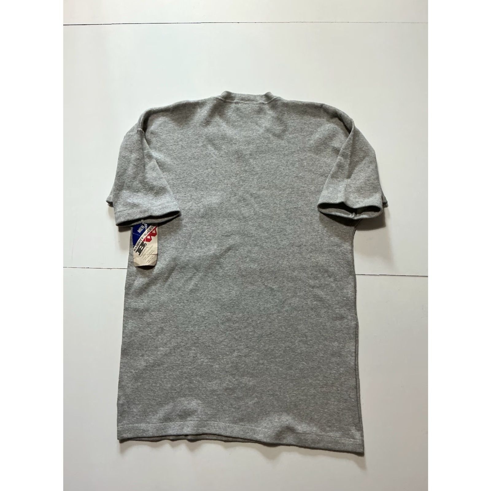 Vintage VINTAGE Bassett Walker Club De Paramount Pictures Ribbed Thermal Gray Shirt Sz.S Mens Size US S / EU 44-46 / 1 - 3 Thumbnail