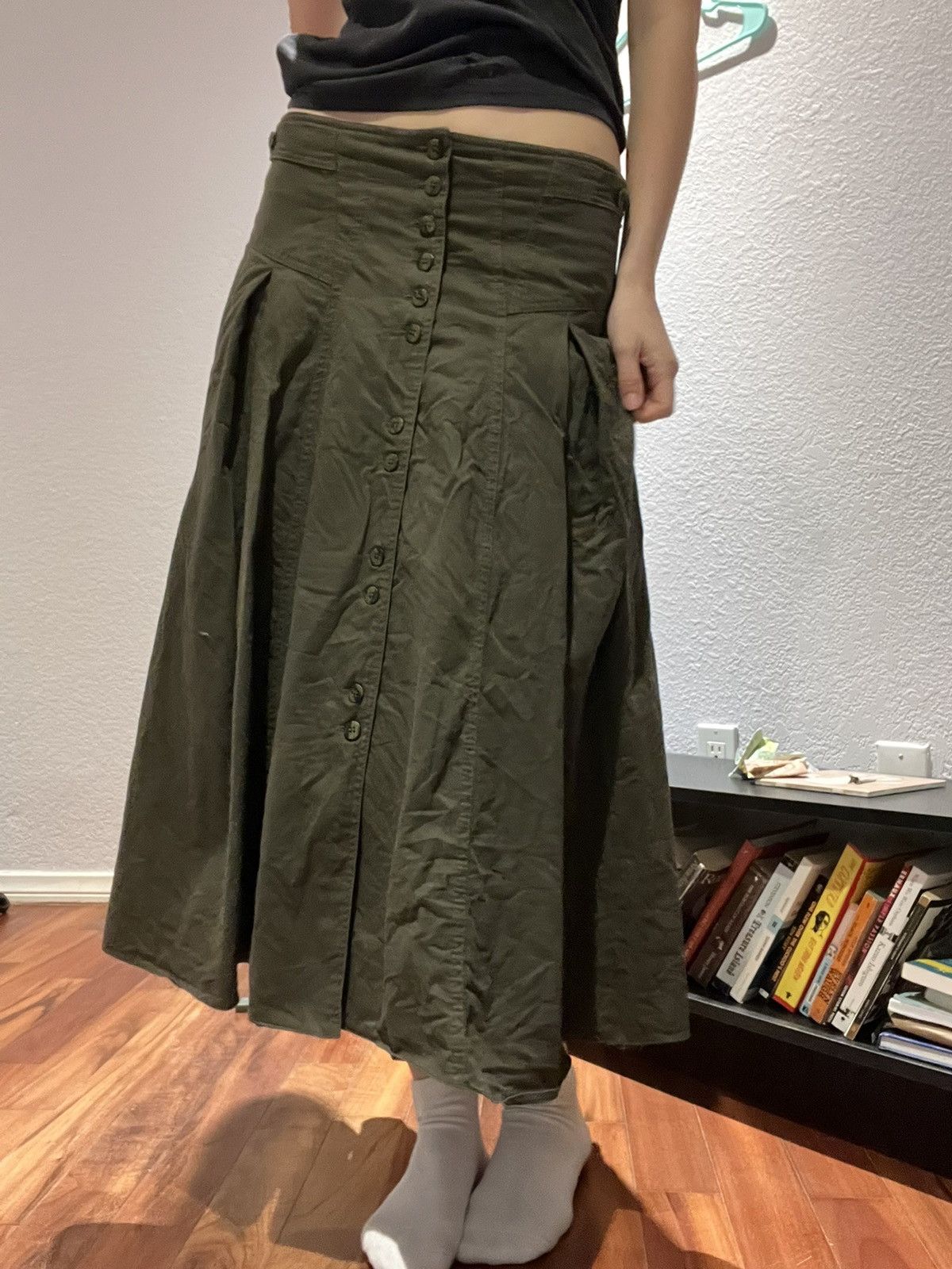 Gerry Weber army green vintage button down pleated maxi skirt Size 30" / US 8 / IT 44 - 1 Thumbnail