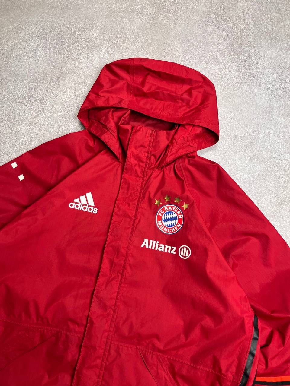 Adidas × Vintage Vintage Adidas FC Bayern Munchen Nylon Soccer Jacket M Size US M / EU 48-50 / 2 - 3 Thumbnail