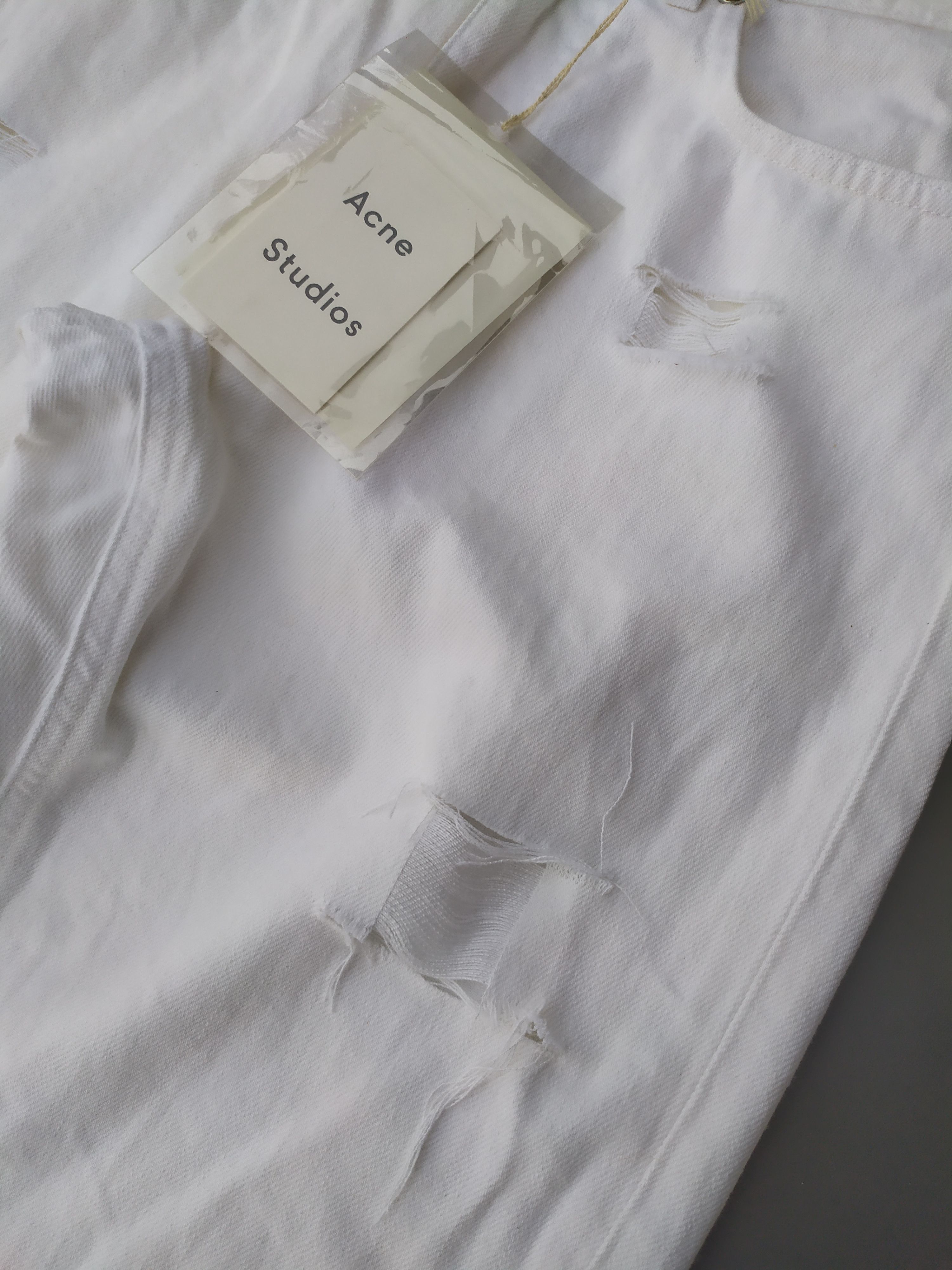 Acne Studios Acne Studios Boy White Distressed Jeans Size US 29 - 3 Thumbnail
