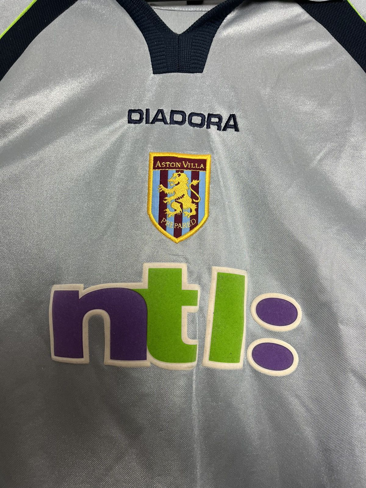 Diadora Vintage diadora Aston Villa soccer jersey tshirt tee Size US L / EU 52-54 / 3 - 2 Thumbnail