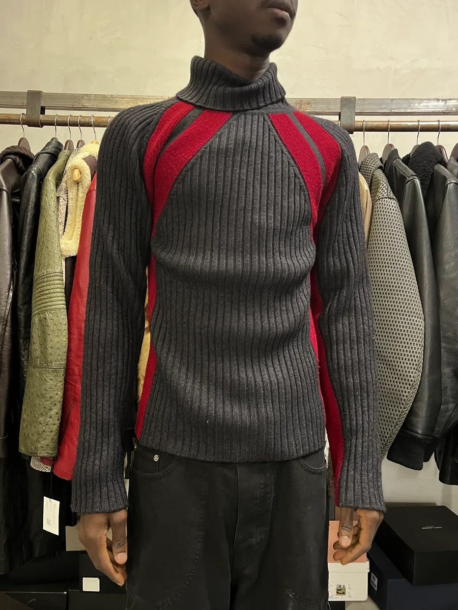 Dolce & Gabbana 2000s Dolce & Gabbana Grey & Red Turtleneck Size US S / EU 44-46 / 1 - 2 Thumbnail
