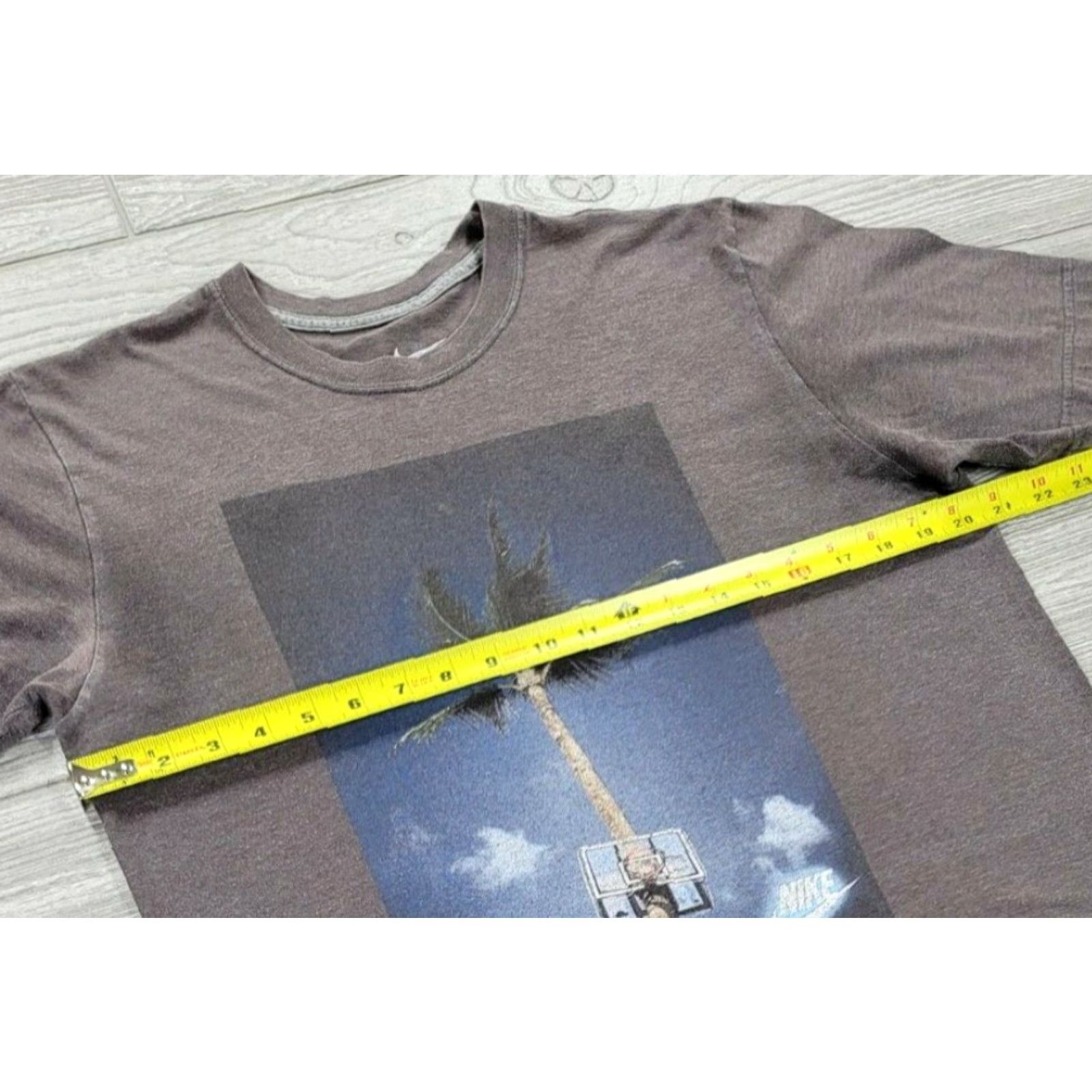 Nike Nike Mens T Shirt Gray California Palm Tree Crew Neck Short Sleeve Regular Fit M Nike Dri-FIT Beach 90s? Size US M / EU 48-50 / 2 - 7 Thumbnail