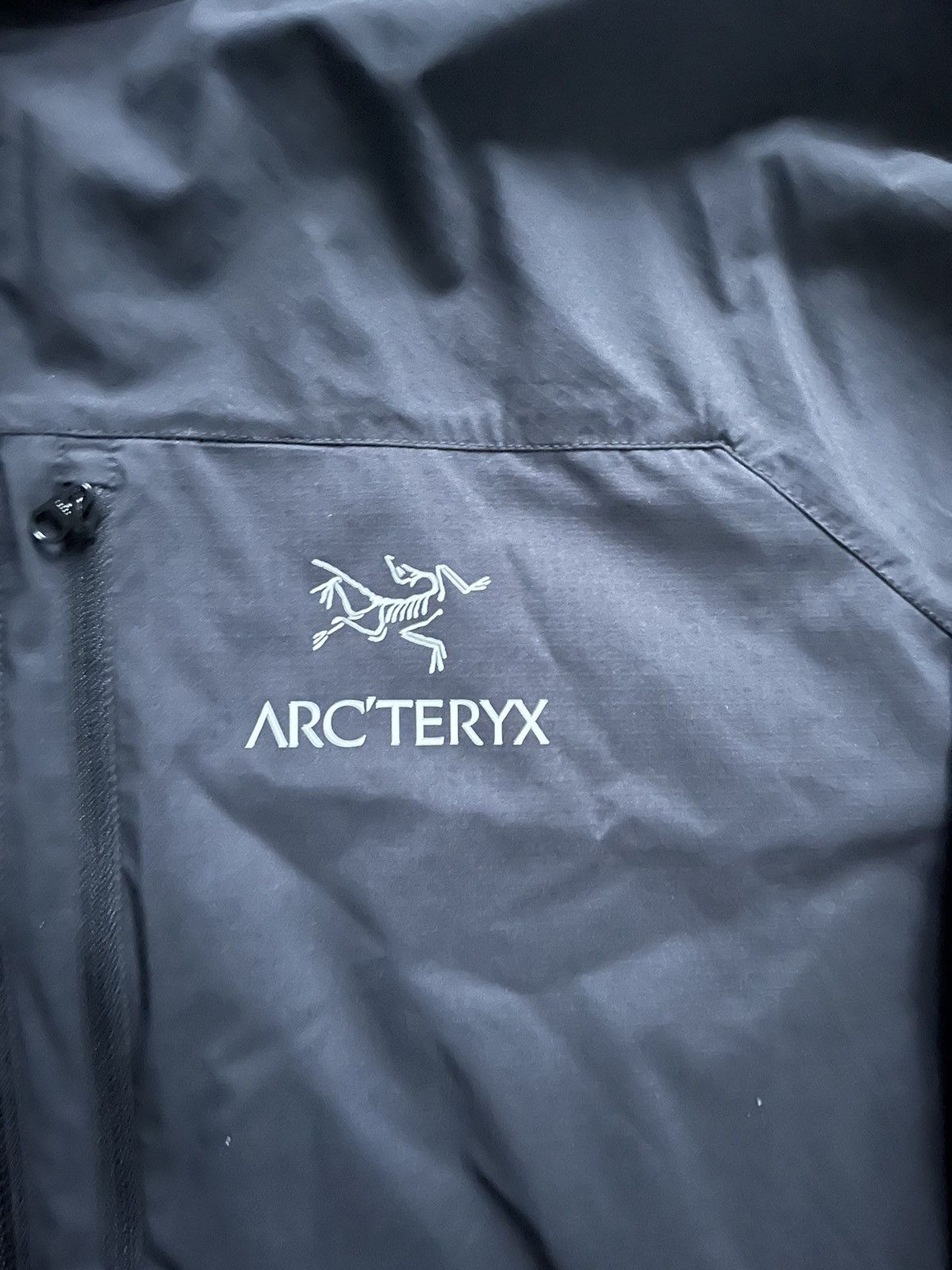 Arc'teryx Arcteryx black atom jacket gorpcore streetwear luxury Size US XL / EU 56 / 4 - 4 Thumbnail