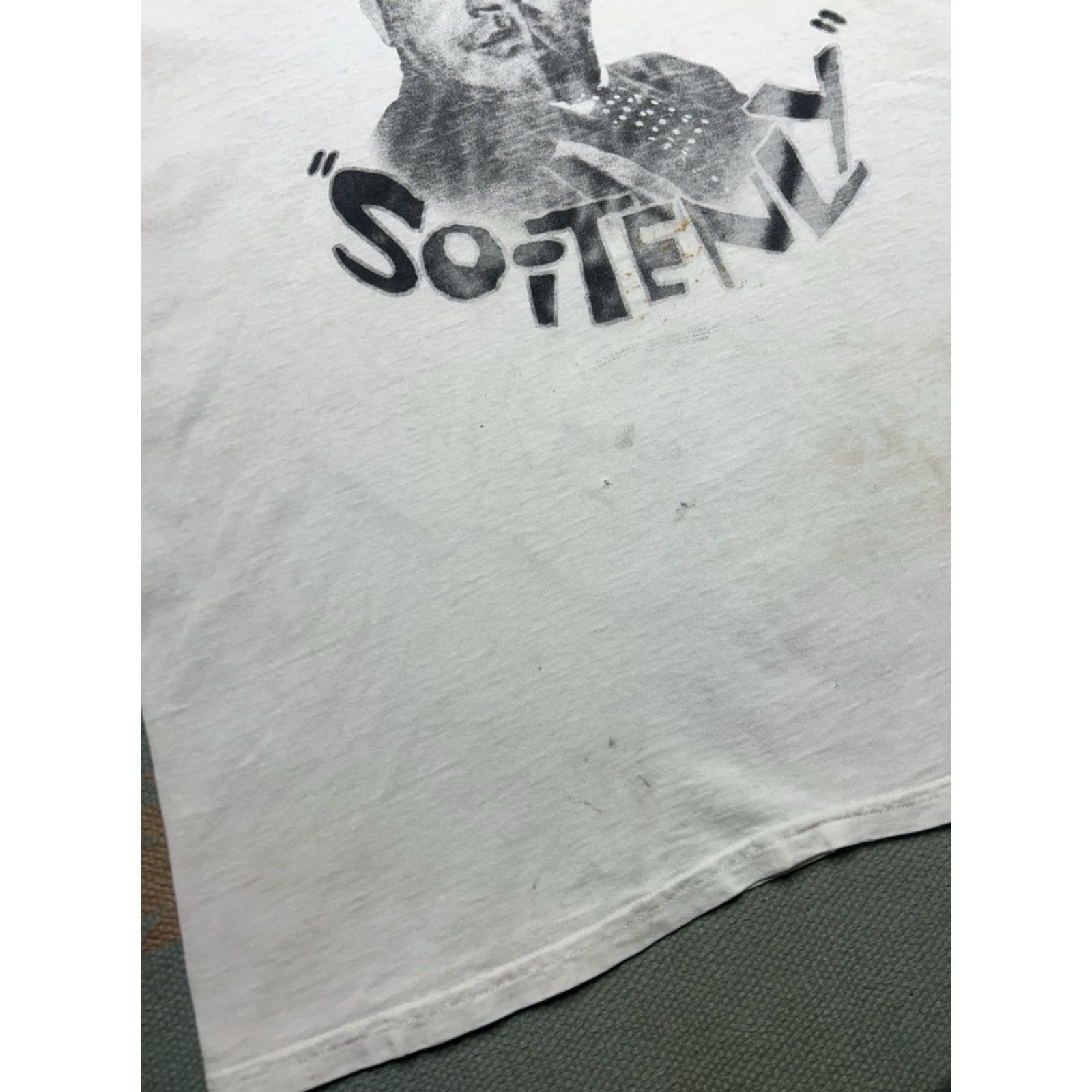Fruit Of The Loom VINTAGE 90s Fruit of the Loom T-Shirt 3 stooges curly soitenly distressed thrashed XL Men White Shirt Mens Size US XL / EU 56 / 4 - 3 Thumbnail