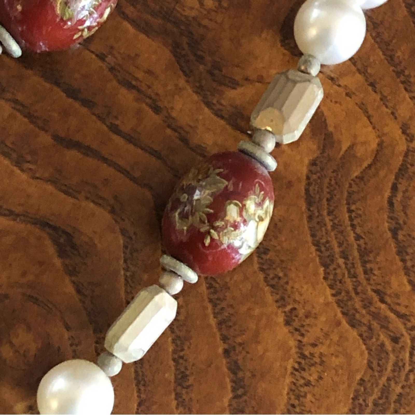 Vintage Vintage oval cloisonné white pearl bead necklace Size ONE SIZE - 10 Thumbnail