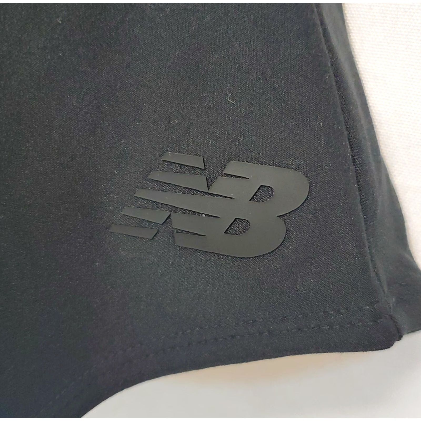New Balance Womens New Balance Transform Perfect Tank Top BK Shirt S Black Athletic"} Size S / US 4 / IT 40 - 2 Thumbnail