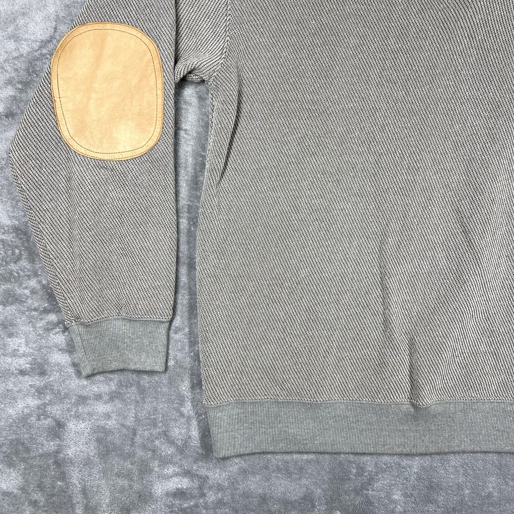 Orvis VINTAGE Orvis Collared Long Sleeve Polo Shirt Men's Large Gray Elbow Patch Size US L / EU 52-54 / 3 - 3 Thumbnail