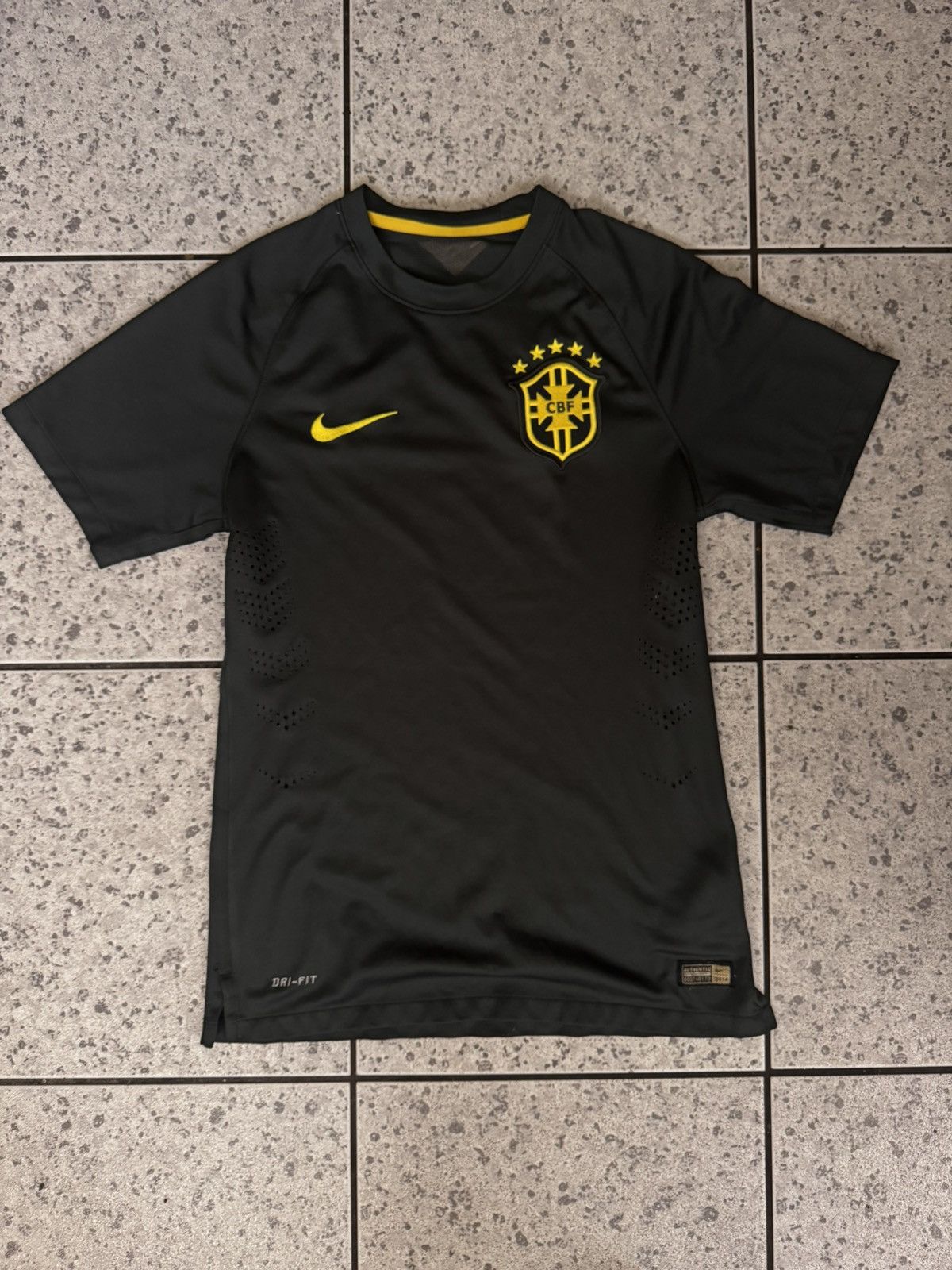 Nike Rare Brasil Jersey Size US S / EU 44-46 / 1 - 1 Thumbnail