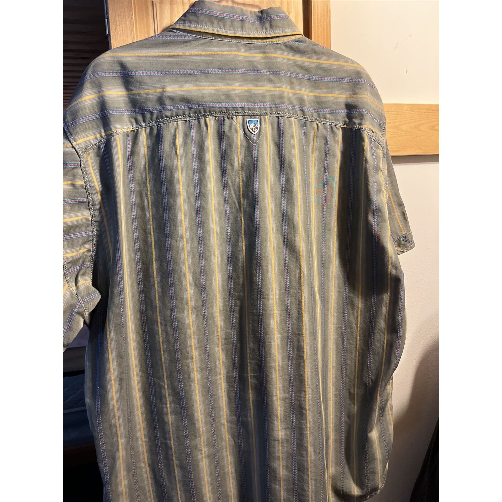 Kuhl Kuhl Men's L Gray Striped Button Down SS Cotton Poly Shirt Size US L / EU 52-54 / 3 - 10 Thumbnail