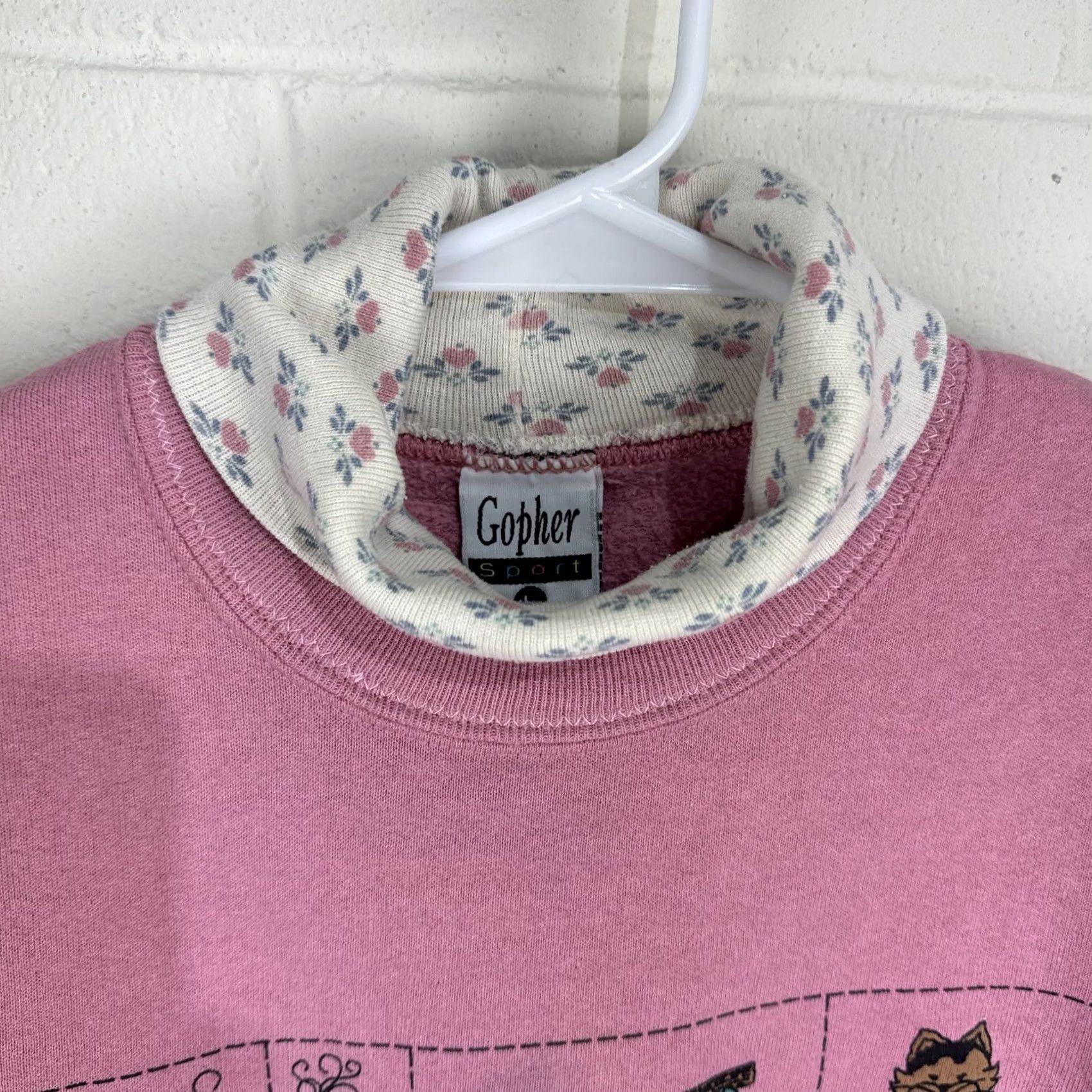 Vintage VINTAGE Gopher Sport Collared Pullover Sweatshirt Women’s USA Heart 80s 90s Retro Pink Long Sleeve Regular L Mens Womens Boys Girls Size L / US 10 / IT 46 - 5 Thumbnail