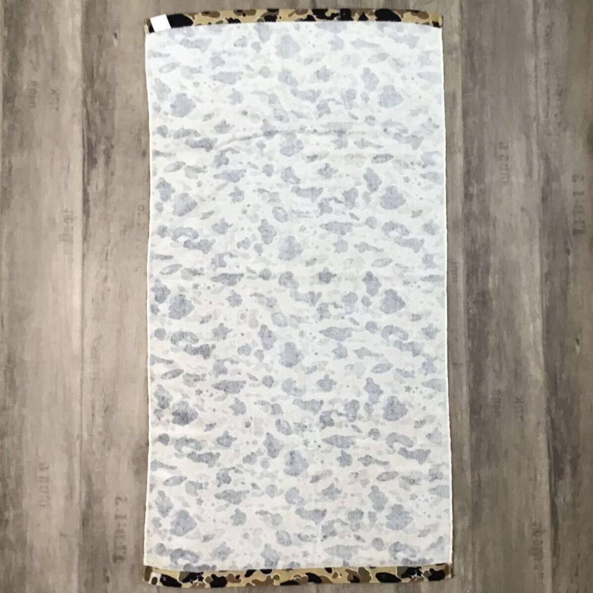 Bape 🔥Vintage🔥 BAPE STA camo Beach Towel a bathing ape NIGO Size ONE SIZE - 3 Thumbnail