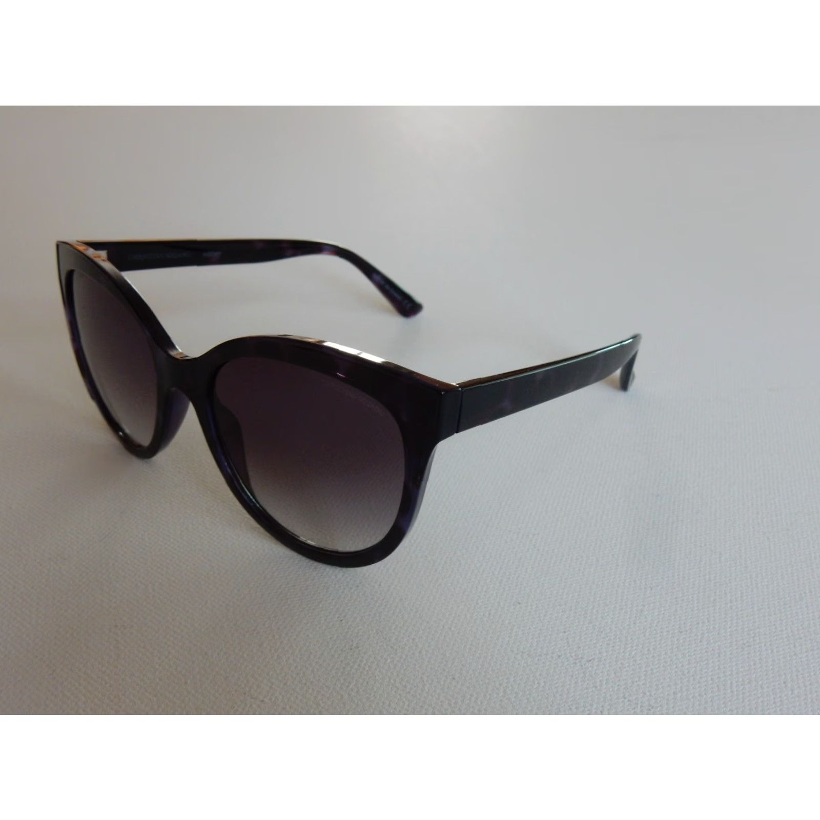 Christian Siriano Christian Siriano Sunglasses Black Women Small Scratches Size ONE SIZE - 2 Thumbnail