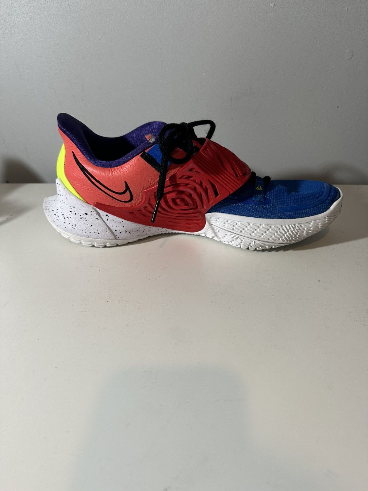 Nike Nike Kyrie 3 Low NY vs. NY Men’s Size US 9 / EU 42 - 6 Thumbnail